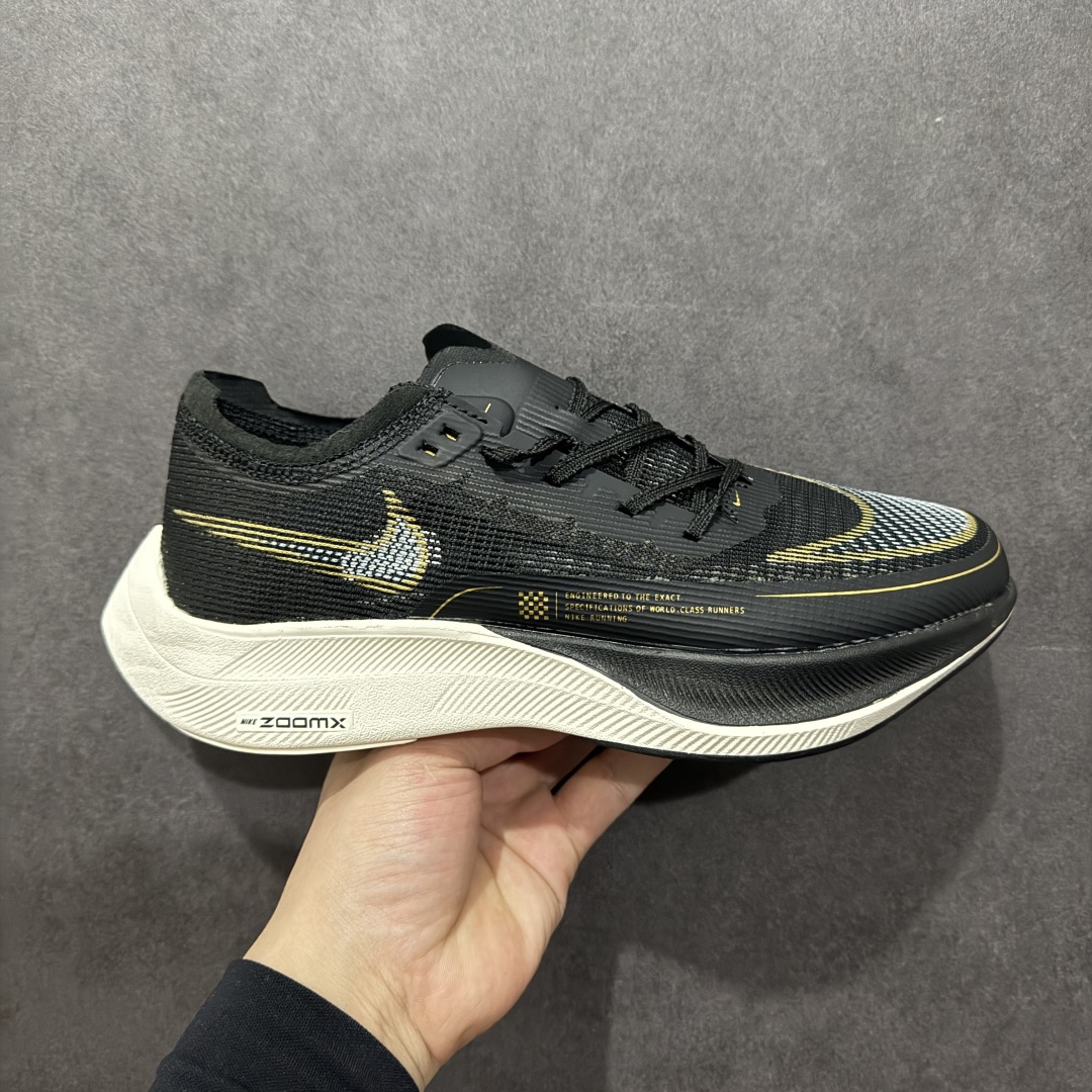 图片[16]-【纯原福利】NK ZoomX Vaporfly Next% 马拉松二代跑鞋细节整体升级 这款next%和上一款4%的鞋最大区的别于在鞋面面料 鞋面使用了全新 Vaporweave 科技 这种类似蝉翼的材质相比 Flyknit 更加轻薄透气 非对称的鞋带系统和泡棉护垫的加入令舒适度更高 鞋头辅以超大的 Swoosh 点缀 再配上流线型外观设计 时尚感十足 SIZE：36 36.5 37.5 38 38.5 39 40 40.5 41 42 42.5 43 44 44.5 45 编码：LDS195210-莆田鞋批发中心