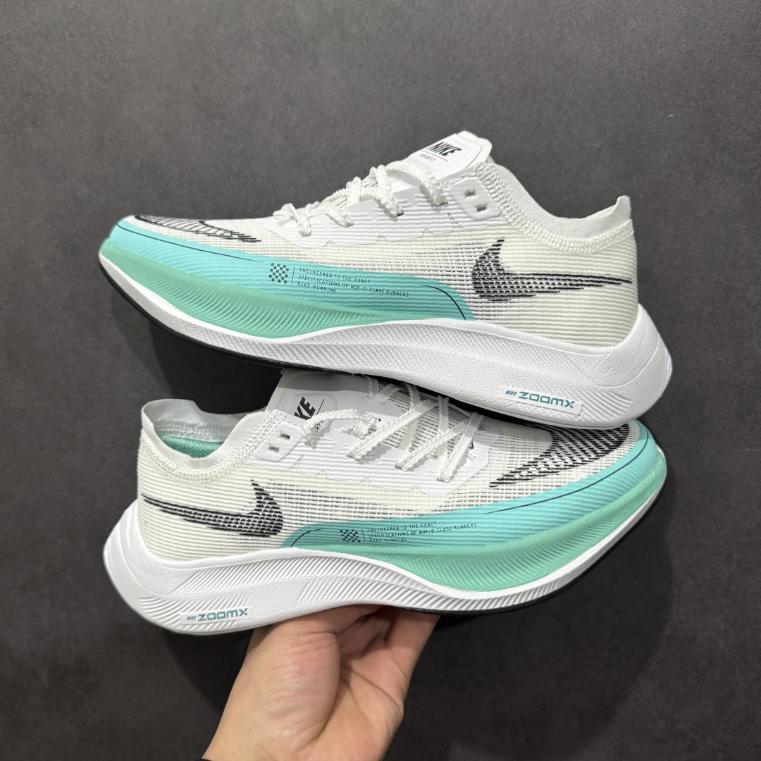 图片[6]-【纯原福利】NK ZoomX Vaporfly Next% 马拉松二代跑鞋 细节整体升级 这款next%和上一款4%的鞋最大区的别于在鞋面面料 鞋面使用了全新 Vaporweave 科技 这种类似蝉翼的材质相比 Flyknit 更加轻薄透气 非对称的鞋带系统和泡棉护垫的加入令舒适度更高 鞋头辅以超大的 Swoosh 点缀 再配上流线型外观设计 时尚感十足 尺码：36 36.5 37.5 38 38.5 39 40 40.5 41 42 42.5 43 44 44.5 45-选品中心