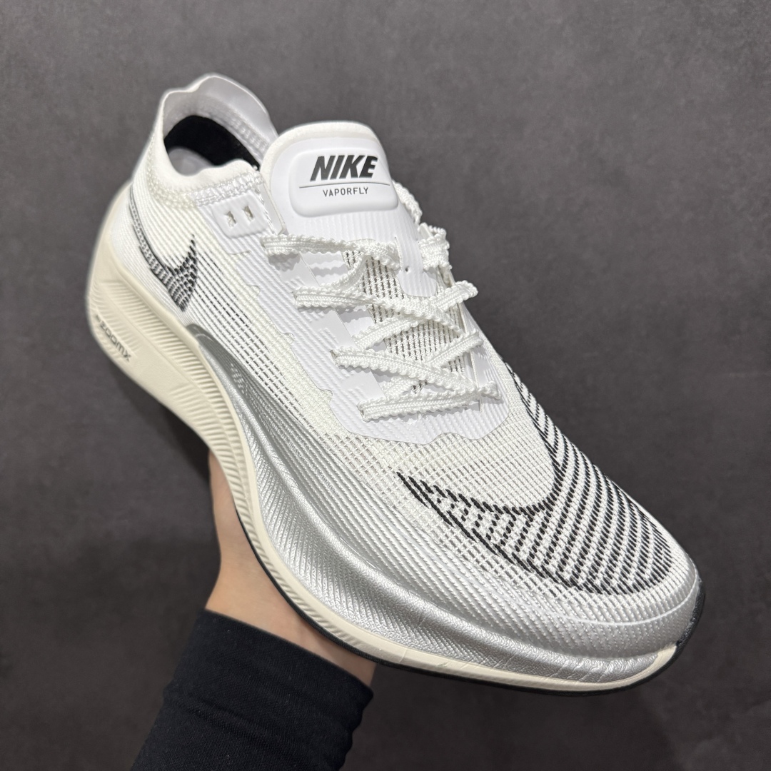  
【纯原福利】NK ZoomX Vaporfly Next% 马拉松二代跑鞋 
细节整体升级 这款ne