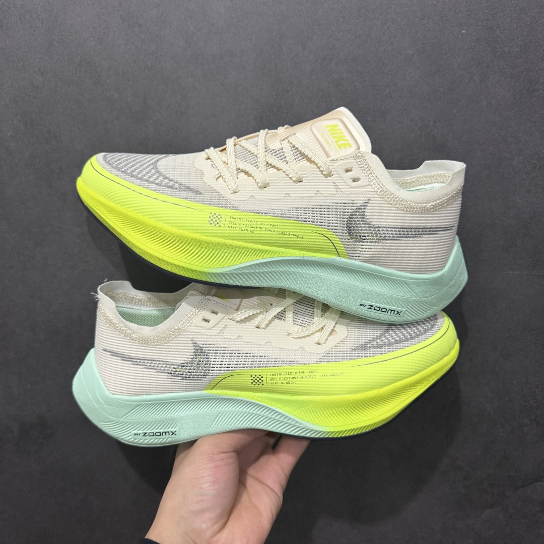 图片[14]-【纯原福利】NK ZoomX Vaporfly Next% 马拉松二代跑鞋 细节整体升级 这款next%和上一款4%的鞋最大区的别于在鞋面面料 鞋面使用了全新 Vaporweave 科技 这种类似蝉翼的材质相比 Flyknit 更加轻薄透气 非对称的鞋带系统和泡棉护垫的加入令舒适度更高 鞋头辅以超大的 Swoosh 点缀 再配上流线型外观设计 时尚感十足 尺码：36 36.5 37.5 38 38.5 39 40 40.5 41 42 42.5 43 44 44.5 45-选品中心