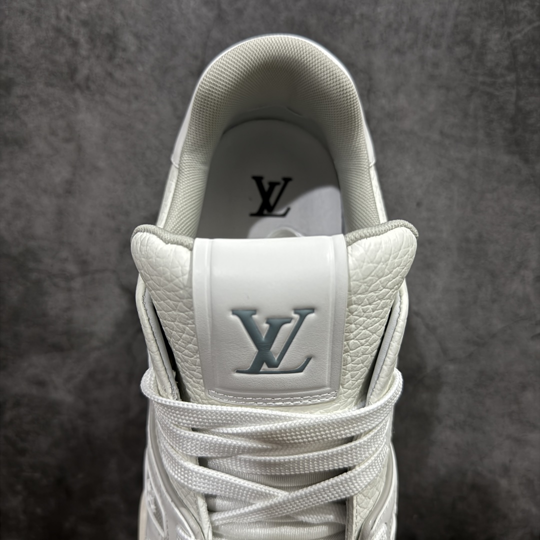 图片[8]-【PK纯原版】Louis Vuitton 路易威登 LV Trainer 低帮休闲板鞋 同步官方2025最新原版包装 海淘代购同渠道品质 高端零售 外贸充正专供 原版购入开发 ZP级全套包装 完美楦型 正确卡色 大底TPU 质感媲美原版 细节与原版一致 请注意区分市面通货材 尺码：39 40 41 42 43 44 45 46-选品中心