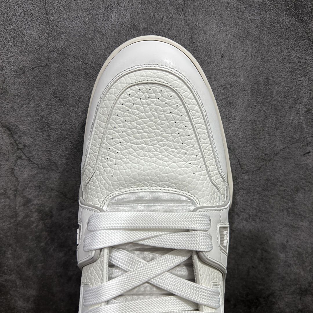 图片[5]-【PK纯原版】Louis Vuitton 路易威登 LV Trainer 低帮休闲板鞋 同步官方2025最新原版包装 海淘代购同渠道品质 高端零售 外贸充正专供 原版购入开发 ZP级全套包装 完美楦型 正确卡色 大底TPU 质感媲美原版 细节与原版一致 请注意区分市面通货材 尺码：39 40 41 42 43 44 45 46-选品中心