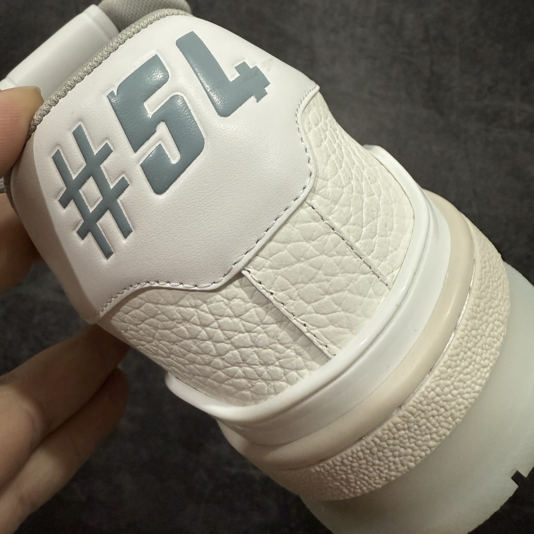 图片[2]-【PK纯原版】Louis Vuitton 路易威登 LV Trainer 低帮休闲板鞋 同步官方2025最新原版包装 海淘代购同渠道品质 高端零售 外贸充正专供 原版购入开发 ZP级全套包装 完美楦型 正确卡色 大底TPU 质感媲美原版 细节与原版一致 请注意区分市面通货材 尺码：39 40 41 42 43 44 45 46-选品中心