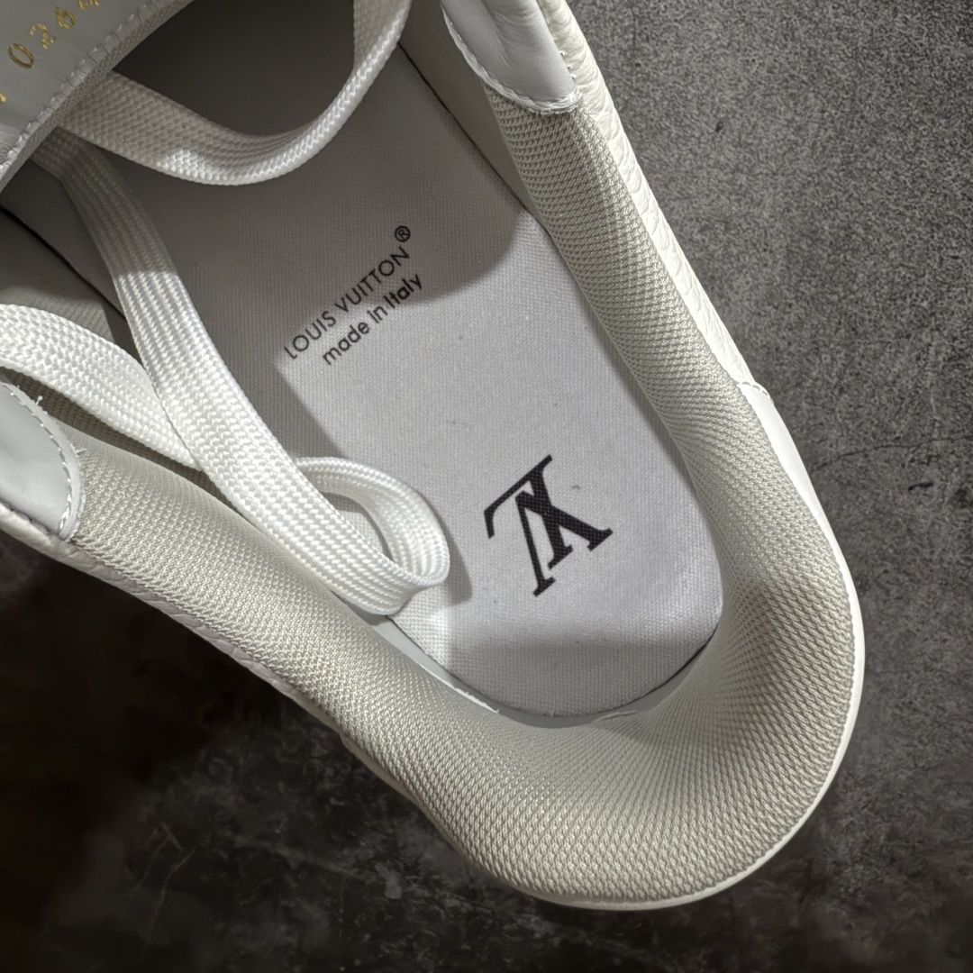 图片[8]-【PK纯原版】Louis Vuitton 路易威登 LV Trainer 低帮休闲板鞋 同步官方2025最新原版包装 海淘代购同渠道品质 高端零售 外贸充正专供 原版购入开发 ZP级全套包装 完美楦型 正确卡色 大底TPU 质感媲美原版 细节与原版一致 请注意区分市面通货材 尺码：39 40 41 42 43 44 45 46-选品中心
