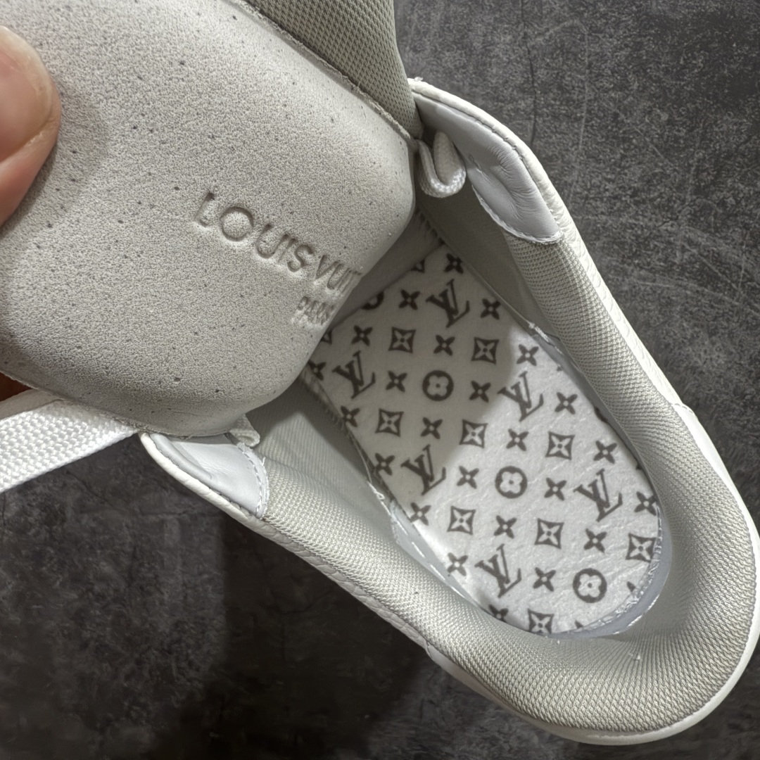 图片[10]-【PK纯原版】Louis Vuitton 路易威登 LV Trainer 低帮休闲板鞋 同步官方2025最新原版包装 海淘代购同渠道品质 高端零售 外贸充正专供 原版购入开发 ZP级全套包装 完美楦型 正确卡色 大底TPU 质感媲美原版 细节与原版一致 请注意区分市面通货材 尺码：39 40 41 42 43 44 45 46-选品中心