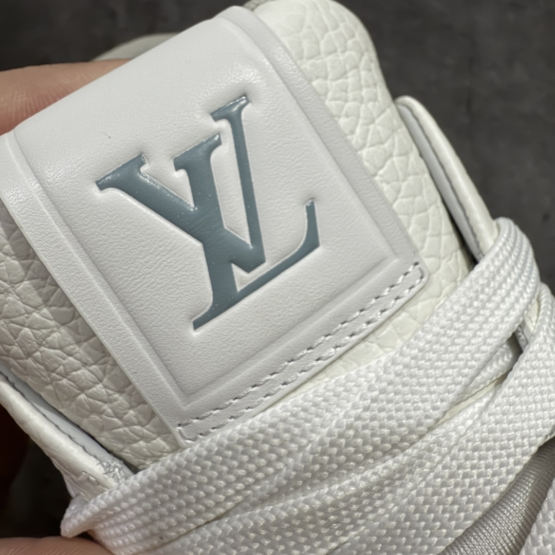 图片[6]-【PK纯原版】Louis Vuitton 路易威登 LV Trainer 低帮休闲板鞋 同步官方2025最新原版包装 海淘代购同渠道品质 高端零售 外贸充正专供 原版购入开发 ZP级全套包装 完美楦型 正确卡色 大底TPU 质感媲美原版 细节与原版一致 请注意区分市面通货材 尺码：39 40 41 42 43 44 45 46-选品中心