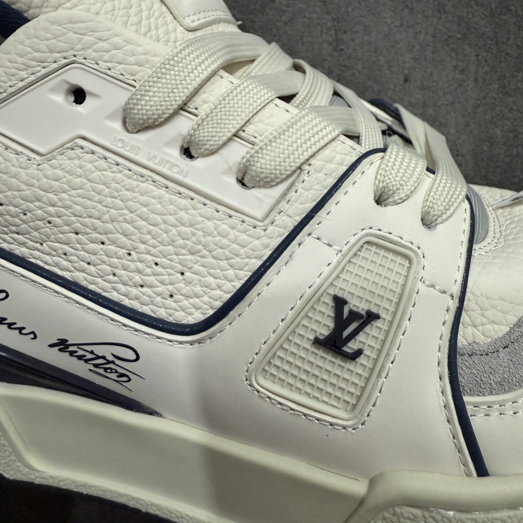 图片[4]-【PK纯原版】Louis Vuitton 路易威登 LV Trainer 低帮休闲板鞋 同步官方2025最新原版包装 海淘代购同渠道品质 高端零售 外贸充正专供 原版购入开发 ZP级全套包装 完美楦型 正确卡色 大底TPU 质感媲美原版 细节与原版一致 请注意区分市面通货材 尺码：39 40 41 42 43 44 45 46-选品中心