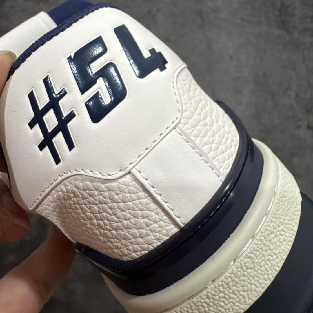 图片[2]-【PK纯原版】Louis Vuitton 路易威登 LV Trainer 低帮休闲板鞋 同步官方2025最新原版包装 海淘代购同渠道品质 高端零售 外贸充正专供 原版购入开发 ZP级全套包装 完美楦型 正确卡色 大底TPU 质感媲美原版 细节与原版一致 请注意区分市面通货材 尺码：39 40 41 42 43 44 45 46-选品中心