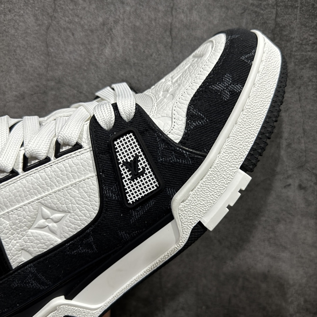 图片[6]-【PK纯原版】Louis Vuitton 路易威登 LV Trainer 低帮休闲板鞋 同步官方2025最新原版包装 海淘代购同渠道品质 高端零售 外贸充正专供 原版购入开发 ZP级全套包装 完美楦型 正确卡色 大底TPU 质感媲美原版 细节与原版一致 请注意区分市面通货材 尺码：39 40 41 42 43 44 45 46-选品中心