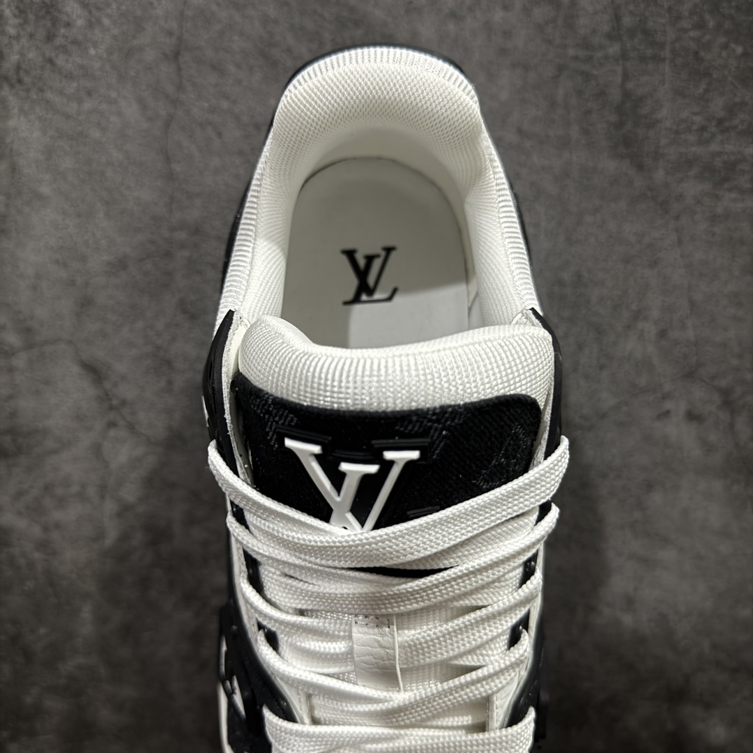 图片[8]-【PK纯原版】Louis Vuitton 路易威登 LV Trainer 低帮休闲板鞋 同步官方2025最新原版包装 海淘代购同渠道品质 高端零售 外贸充正专供 原版购入开发 ZP级全套包装 完美楦型 正确卡色 大底TPU 质感媲美原版 细节与原版一致 请注意区分市面通货材 尺码：39 40 41 42 43 44 45 46-选品中心