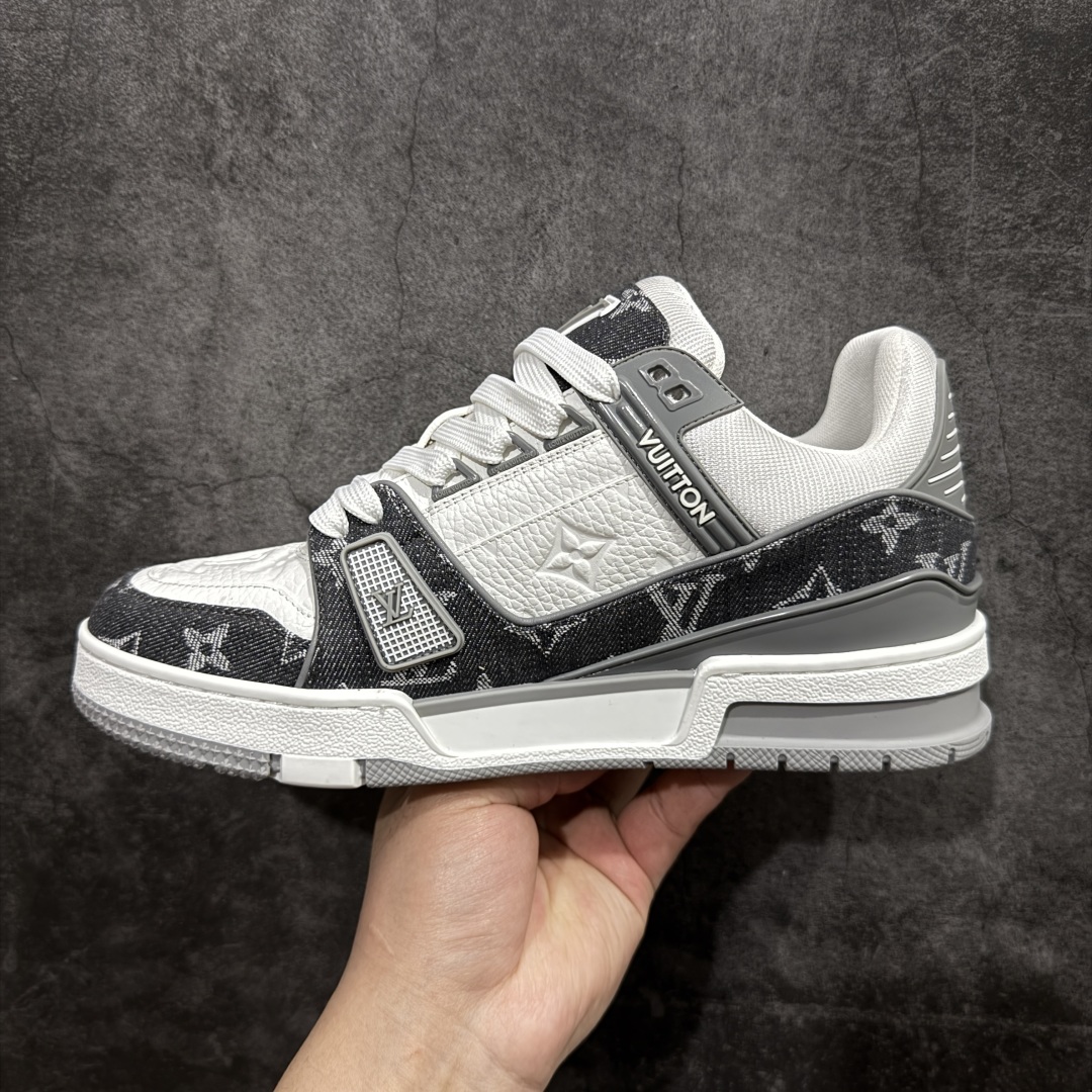 图片[2]-【PK纯原版】Louis Vuitton 路易威登 LV Trainer 低帮休闲板鞋同步官方2025最新原版包装n海淘代购同渠道品质 高端零售外贸充正专供 原版购入开发ZP级全套包装 完美楦型 正确卡色大底TPU 质感媲美原版 细节与原版一致 请注意区分市面通货材  尺码：39 40 41 42 43 44 45 46 编码：X10500540-莆田鞋批发中心