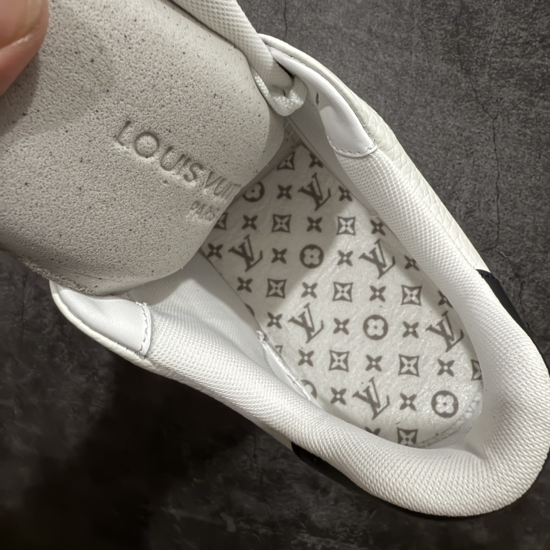 图片[9]-【PK纯原版】Louis Vuitton 路易威登 LV Trainer 低帮休闲板鞋同步官方2025最新原版包装n海淘代购同渠道品质 高端零售外贸充正专供 原版购入开发ZP级全套包装 完美楦型 正确卡色大底TPU 质感媲美原版 细节与原版一致 请注意区分市面通货材  尺码：39 40 41 42 43 44 45 46 编码：X10500540-莆田鞋批发中心