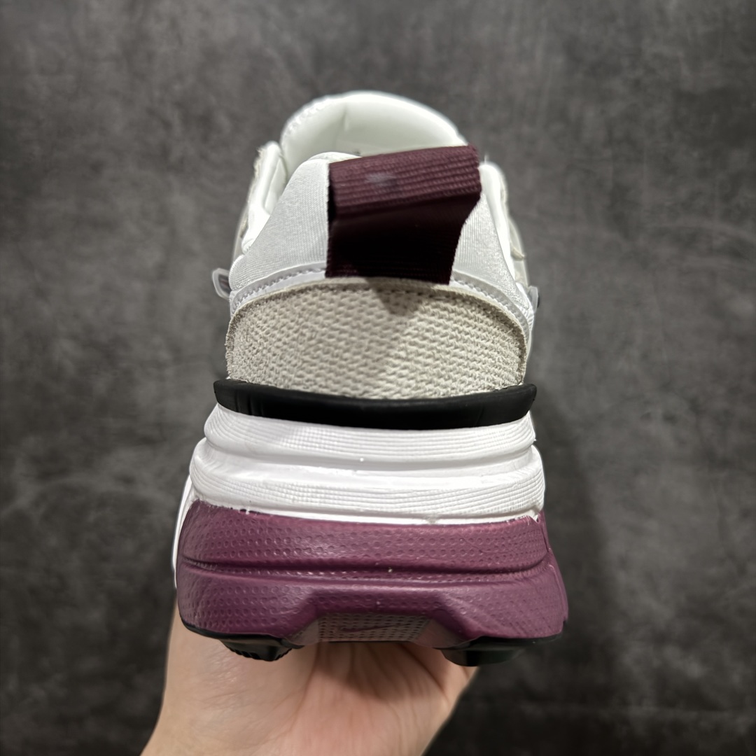 图片[4]-【正确组合底版】NK V2k Runtekk 复古老爹鞋跑步鞋 HQ3500-100 正确组合底区分市场提前出的一体的大底 材质上使用大面积网眼 皮革 TPU 组成 支撑和透气性肯定不错 中底处由 Cushlon 泡绵打造 保证在压马路时可以提供优秀脚感 并通过一手做旧氧化效果突出复古感 中底造型很容易让大家联想到巴黎世家3XL 增高效果同样不能忽视 尺码：36-40-选品中心