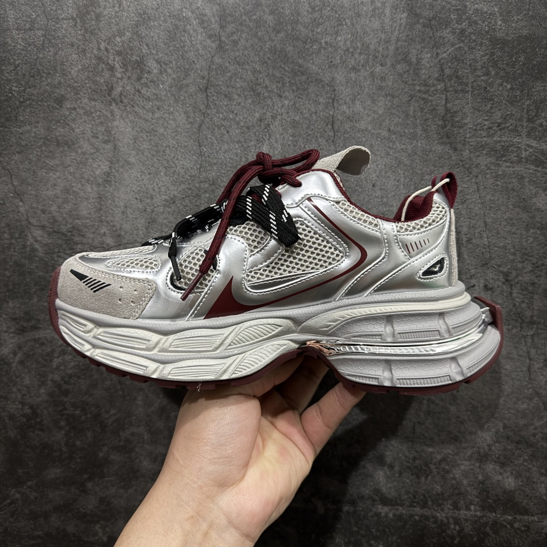 图片[2]-【广东纯原版本】GG-CC Chunky Low安哥拉红镶钻休闲运动厚底增高老爹鞋 广东大厂出品 完美细节 25ss早春新款厚底增高 大长腿 时髦look轻松定格 不费力展现率性氛围 高档银盒 酷帅机能风不规则设计大底 银红色拼色造型设计 轻便舒适百搭 GGcc厚底增高简直就是小个子的快乐! 不管怎么搭都好看~ 尺码： 35 36 37 38 39 40-选品中心