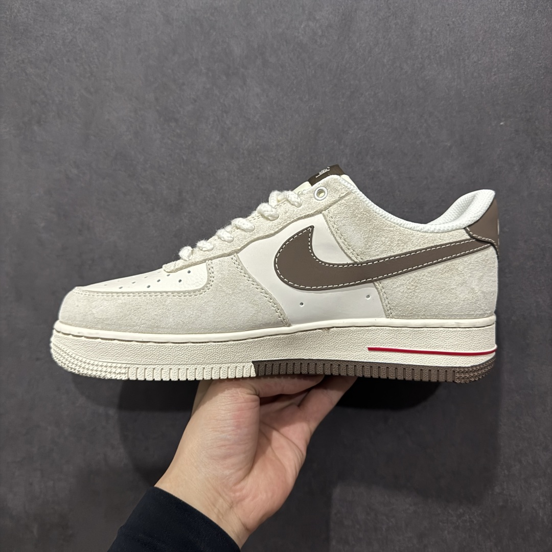 图片[2]-【定制版】海外限量发售NIke Air Force 1 \’07 Low “斯图西联名——双拼米浅粽”空军一号 低帮 运动鞋 休闲鞋 折边针车 工艺难度大 原楦头原纸板 原装鞋盒 定制五金配件 内置全掌气垫 原厂鞋底货号：SJ6698-025 Size：36 36.5 37.5 38 38.5 39 40 40.5 41 42 42.5 43 44 44.5 45 编码：HXS310320-莆田鞋批发中心