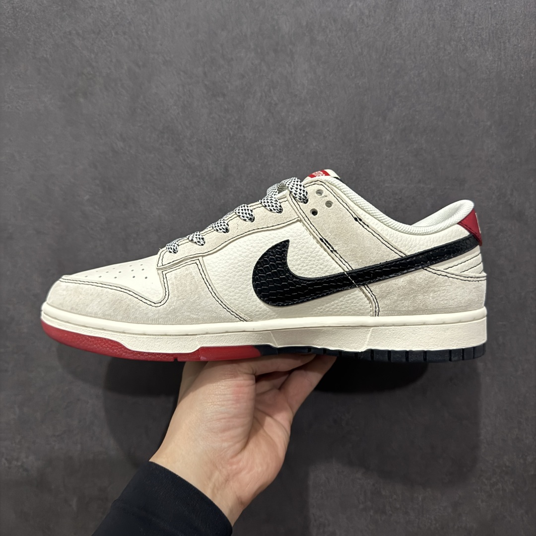 图片[2]-【定制版】 蛇年限定 DIY定制款 原装公司级 Nk SB Dunk Low 定制配色 蛇年限定 Dunk系列复古低帮休闲百搭板鞋 HH7518-030 定制鞋盒 大厂流水作业生产 超高清洁度 皮料切割干净无任何毛边 细节完美 r 尺码：36 36.5 37.5 38 38.5 39 40 40.5 41 42 42.5 43 44 44.5 45  编码：HXS320340-莆田鞋批发中心