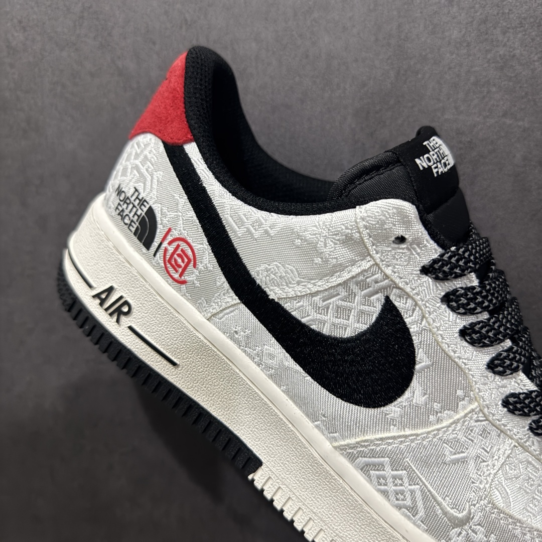 图片[5]-【定制版】海外限量发售 NIke Air Force 1 \’07 Low “北面冠希联名——双拼白丝绸”空军一号 低帮 运动鞋 休闲鞋 折边针车 工艺难度大 原楦头原纸板 原装鞋盒 定制五金配件 内置全掌气垫 原厂鞋底货号：DM6868-054 Size：36 36.5 37.5 38 38.5 39 40 40.5 41 42 42.5 43 44 44.5 45 编码：HXS310320-莆田鞋批发中心