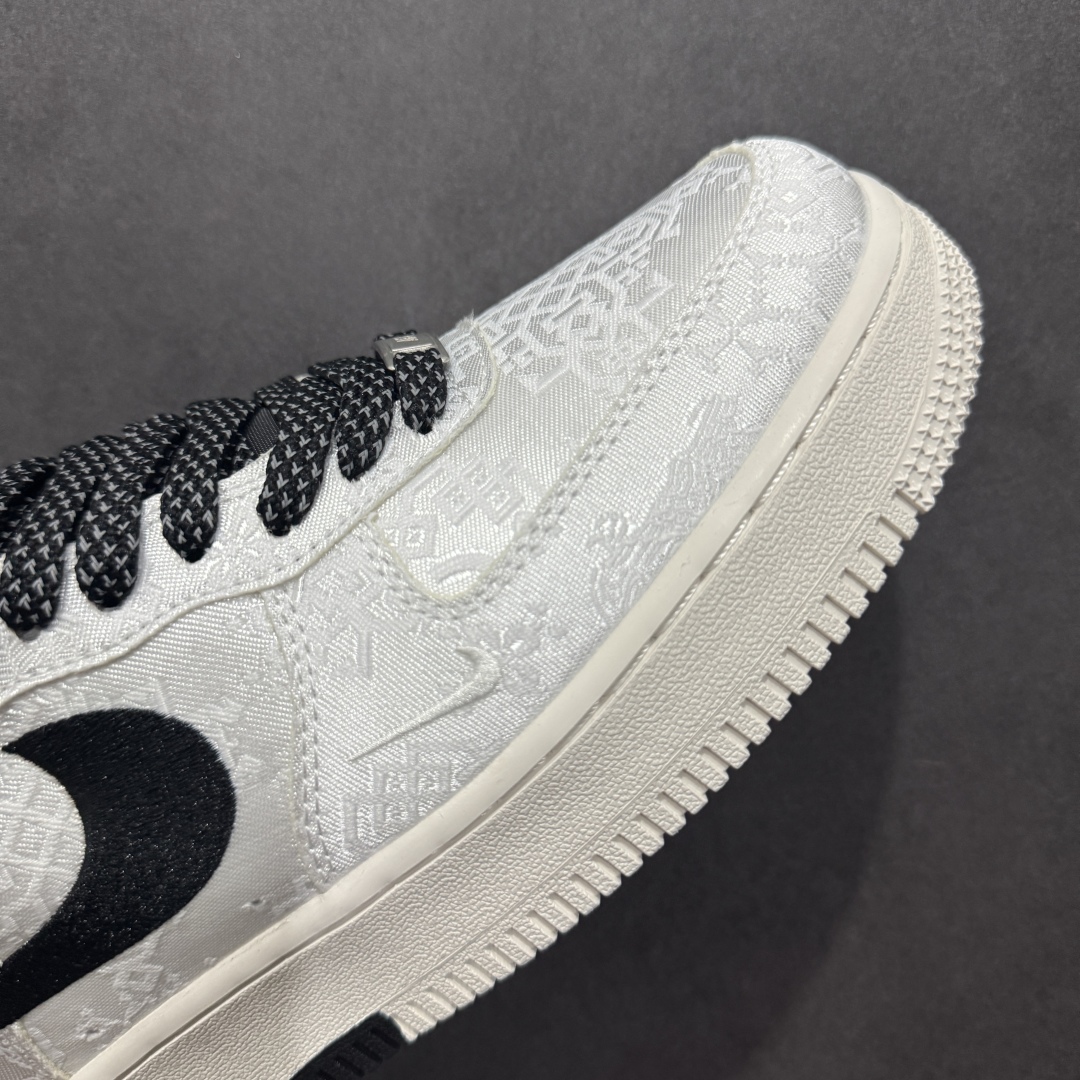 图片[4]-【定制版】海外限量发售 NIke Air Force 1 \’07 Low “北面冠希联名——双拼白丝绸”空军一号 低帮 运动鞋 休闲鞋 折边针车 工艺难度大 原楦头原纸板 原装鞋盒 定制五金配件 内置全掌气垫 原厂鞋底货号：DM6868-054 Size：36 36.5 37.5 38 38.5 39 40 40.5 41 42 42.5 43 44 44.5 45 编码：HXS310320-莆田鞋批发中心