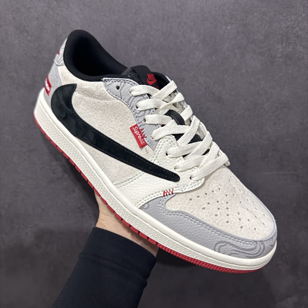 【定制版】Travis Scott x Fragment Design x Jordan Air Jordan 1 Low OG SP “Supreme联名——祥云新年红”  DM7866-078