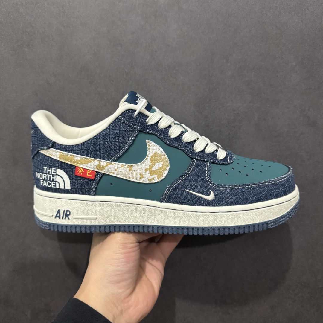 【定制版】Nk Air Force 1‘07 Low 北面联名 空军一号低帮休闲板鞋rn原楦头原纸板 原装鞋盒 定制五金配件 内置全掌气垫 原厂鞋底 货号：CH6336-526r 尺码：36 36.5 37.5 38 38.5 39 40 40.5 41 42 42.5 43 44 44.5 45 编码：YB300320-莆田鞋批发中心