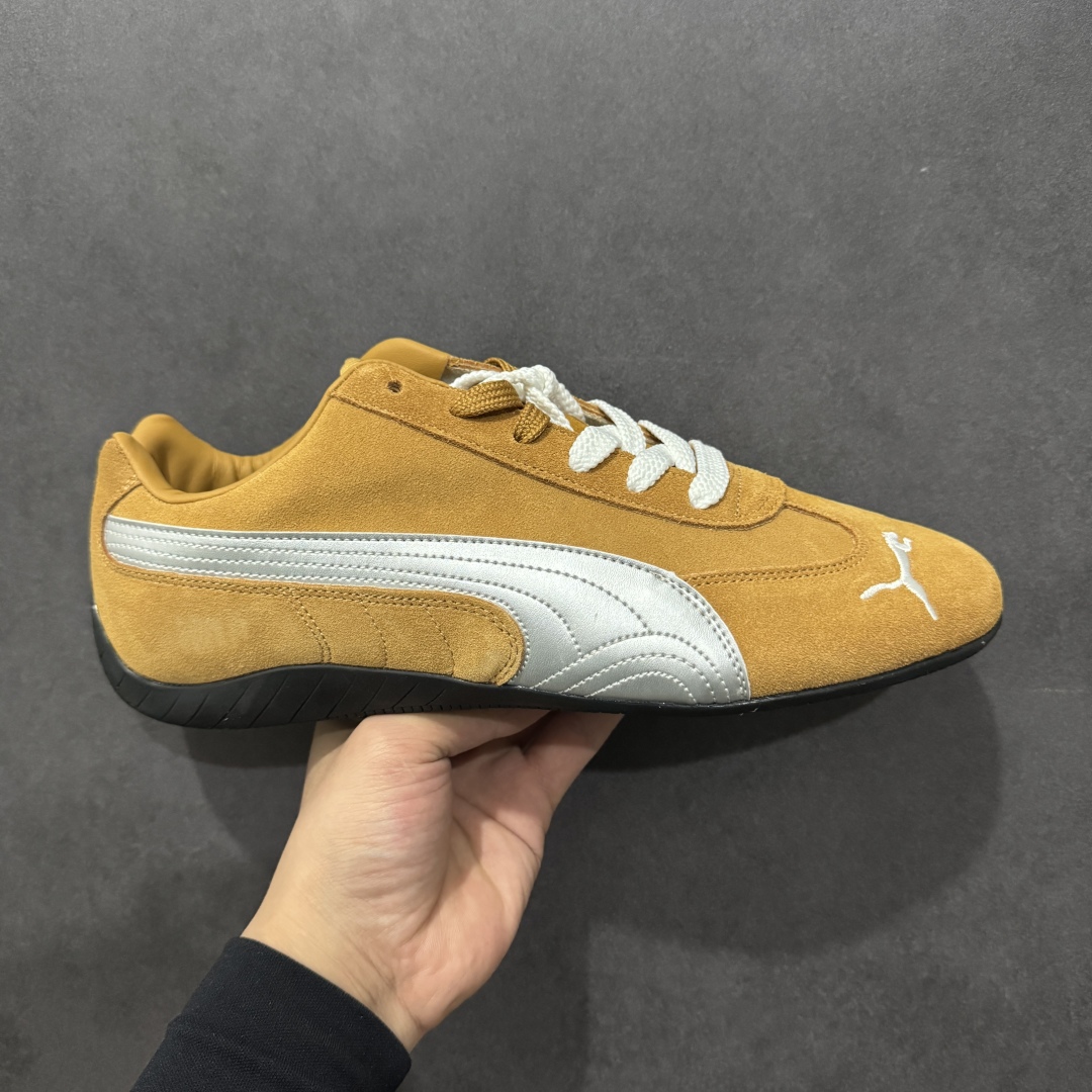 【公司级】Puma Palermo OG 防滑耐磨低帮德训板鞋 孔眼底座和脚趾凸起由绒面革材料制成 支持侧踏时的踏步工作 脚背和侧板采用尼龙网布 即使在健身房等使用环境中也能确保透气性 像吸盘一样的设计是为了提高体育馆表面的抓地力性能 货号: 397397-01 尺码: 35.5 36 36.5 37.5 38 38.5 39 40 40.5 41 42 42.5 43 44 45-选品中心