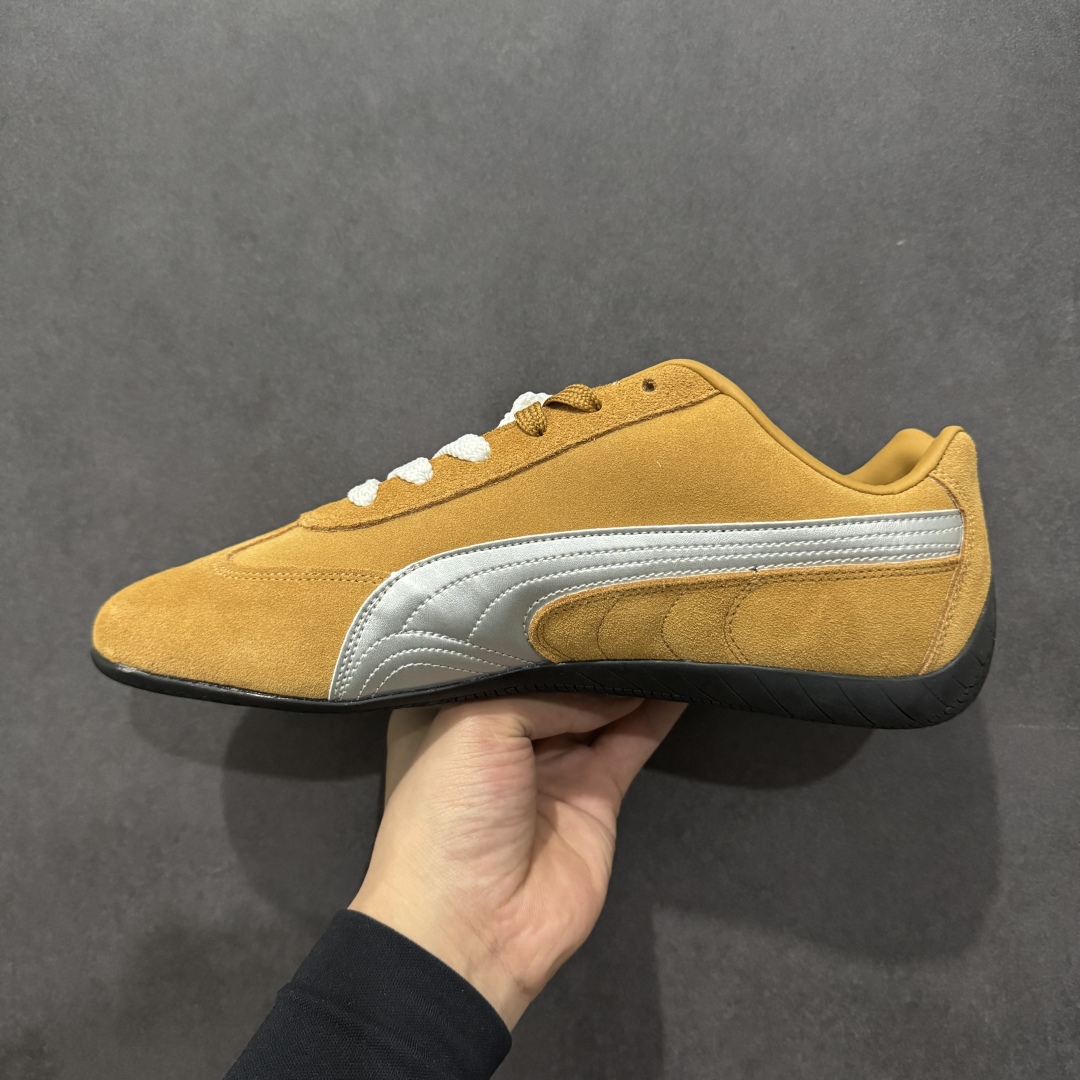 图片[2]-【公司级】Puma Palermo OG 防滑耐磨低帮德训板鞋 孔眼底座和脚趾凸起由绒面革材料制成 支持侧踏时的踏步工作 脚背和侧板采用尼龙网布 即使在健身房等使用环境中也能确保透气性 像吸盘一样的设计是为了提高体育馆表面的抓地力性能 货号： 397397-01 尺码： 35.5 36 36.5 37.5 38 38.5 39 40 40.5 41 42 42.5 43 44 45-选品中心