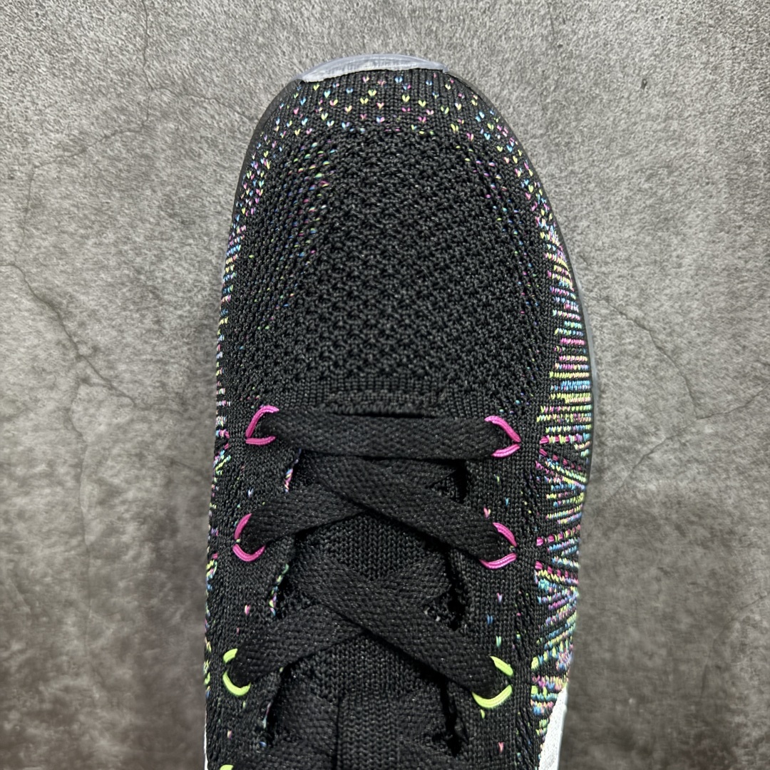 图片[5]-【纯原YH版本】Nike Air Max Flyknit 2014舒适百搭减震耐磨 低帮 休闲跑步鞋NIKE FLYKNIT AIR MAX 跑步鞋使用备受欢迎的创新FLYKNIT鞋面，一体成形无缝设计将良好的透气性、柔韧性及支撑性完美结合于一身，结合飞线（FLYWIRE）科技，大幅减轻鞋身重量同时，更能根据步态实时调整鞋面的贴合度，如第二层皮肤般轻盈包裹双脚。高性能的缓震性能可将外部冲击力减至最低，让热爱驰骋的你得到可靠的保护。抓地力半透明橡胶外底结合升级版华夫格外底纹路，保证高磨区的耐久性同时更能带给双脚持久稳定的抓地力，无论是路跑或赛道跑，都能为你造就强大功能支持。 货号：620469-015 尺码：35.5 36 36.5 37.5 38 38.5 39 40 40.5 41 42 42.5 43 44 44.5 45 46 46.5 编码：DF280300-莆田鞋批发中心