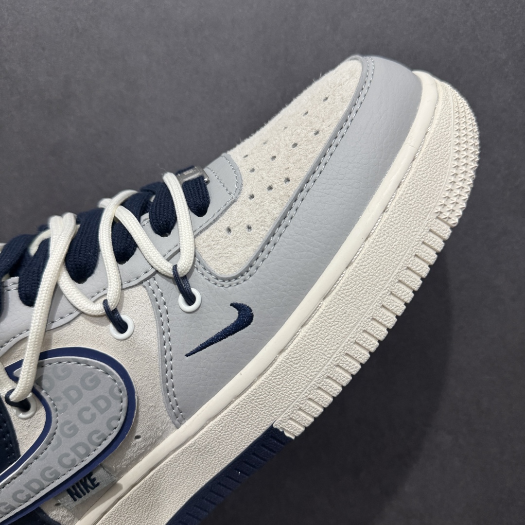 图片[5]-【定制版】Nike Air Force 1 Low 07 x The North Face x CDG 白灰蓝小钩绑带n原楦头原纸板 打造纯正低帮空军版型 专注外贸渠道 全掌内置蜂窝气垫原盒配件 原厂中底钢印、拉帮完美官方货号：DM6688 024 Size：36 36.5 37.5 38 38.5 39 40 40.5 41 42 42.5 43 44 44.5 45 编码：HXS310320-莆田鞋批发中心