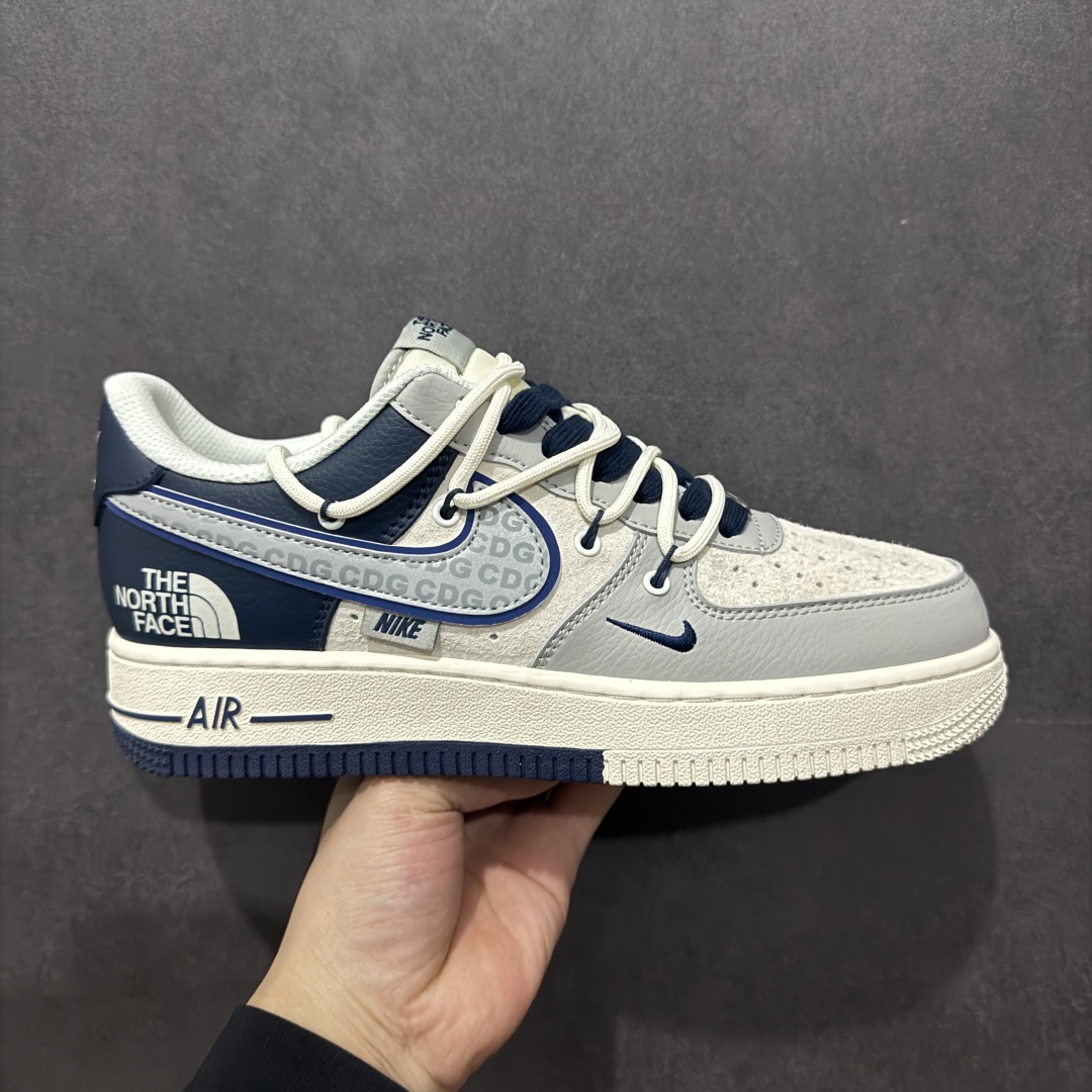 【定制版】Nike Air Force 1 Low 07 x The North Face x CDG 白灰蓝小钩绑带n原楦头原纸板 打造纯正低帮空军版型 专注外贸渠道 全掌内置蜂窝气垫原盒配件 原厂中底钢印、拉帮完美官方货号：DM6688 024 Size：36 36.5 37.5 38 38.5 39 40 40.5 41 42 42.5 43 44 44.5 45 编码：HXS310320-莆田鞋批发中心