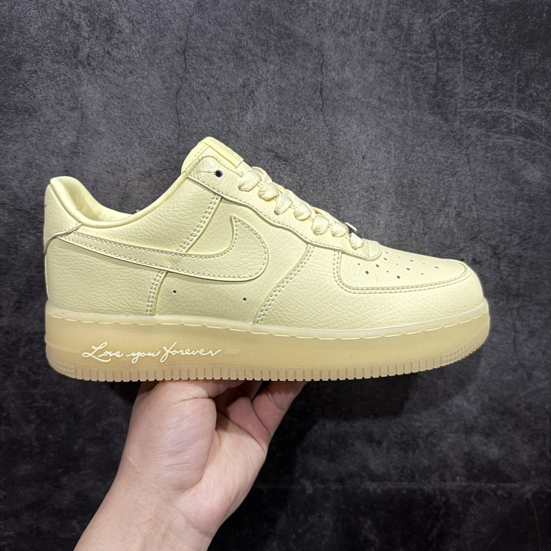 【公司级】NK Air Force 1´07 Low 空军一号低帮百搭休闲运动板鞋 CZ8065-800柔软、弹性十足的缓震性能和出色的中底设计 横跨复古与现代的外型结合 造就出风靡全球 三十多年的Force 1 直到今天还深受青睐 SIZE：36 36.5 37.5 38 38.5 39 40 40.5 41 42 42.5 43 44 44.5 45 编码：LF250260-莆田鞋批发中心