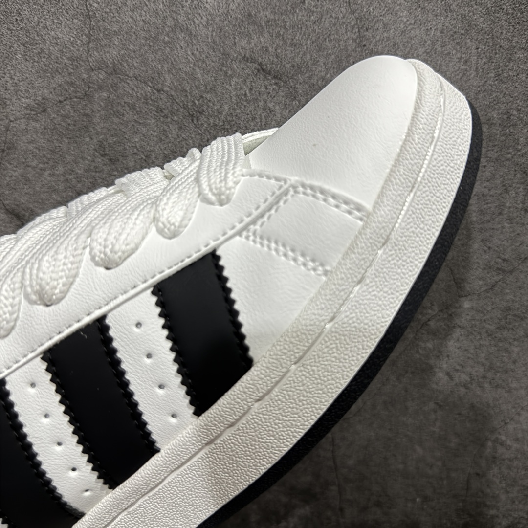 图片[6]-【H11版本】adidas originals CAMPUS 00s 舒适 防滑耐磨 低帮板鞋 男女同款 IF8761 Adidas Originals Campus 00s 学院系列 面包风经典复古低帮百搭休闲运动板鞋 这次 adidas Originals 选择了以经典复古鞋型Campus 为蓝本打造全新面包鞋。 这款鞋型联名不断，冠希当年对它更是钟爱有加，论牌面丝毫不输贝壳头、Forum 等大热鞋型。 这次 Campus 一改 80 年代的瘦长造型，鞋舌、鞋身、鞋底甚至细节都变大了。 营造出千禧年前后流行的面包鞋宽大廓形，因此鞋名改为 Campus 00s。 鞋身采用绒面皮料搭配白色常规皮革，质感上还是延续了经典 Campus 的设计。 鞋舌填充更加饱满，让鞋款整体看起来更加圆润，搭配上这款浅蓝配色，「蓝胖子」造型真的很可爱。 鞋舌还加入了与以往 Campus 不同的全新三叶草 Logo，令造型更具千禧气息 #独家原盒 原底原料 开模打造 #原厂织唛鞋标 高精密准度 #原楦原纸板开发 匹配原版98%以上 #后跟垫棉独家呈现 反口里弧度正确 #原厂鞋垫 背胶 后跟电绣针数 与正品一致 #原厂皮料 原厂车缝线 质感无敌 #皮料切割干净 无任何毛边 清洁度细节完美 货号：IF8761 尺码：36 37 38 39 40 41 42 43 44 45-选品中心