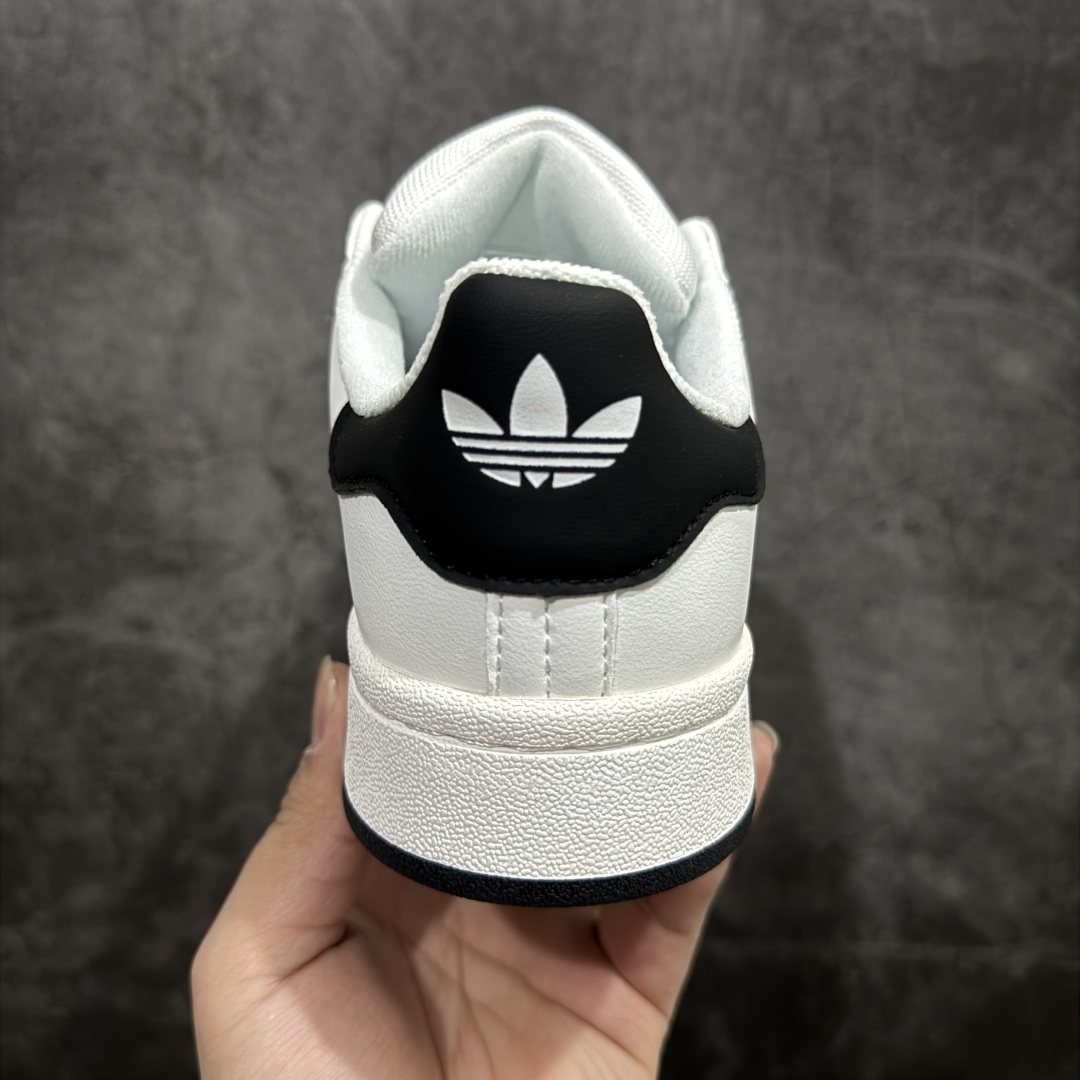 图片[4]-【H11版本】adidas originals CAMPUS 00s 舒适 防滑耐磨 低帮板鞋 男女同款 IF8761 Adidas Originals Campus 00s 学院系列 面包风经典复古低帮百搭休闲运动板鞋 这次 adidas Originals 选择了以经典复古鞋型Campus 为蓝本打造全新面包鞋。 这款鞋型联名不断，冠希当年对它更是钟爱有加，论牌面丝毫不输贝壳头、Forum 等大热鞋型。 这次 Campus 一改 80 年代的瘦长造型，鞋舌、鞋身、鞋底甚至细节都变大了。 营造出千禧年前后流行的面包鞋宽大廓形，因此鞋名改为 Campus 00s。 鞋身采用绒面皮料搭配白色常规皮革，质感上还是延续了经典 Campus 的设计。 鞋舌填充更加饱满，让鞋款整体看起来更加圆润，搭配上这款浅蓝配色，「蓝胖子」造型真的很可爱。 鞋舌还加入了与以往 Campus 不同的全新三叶草 Logo，令造型更具千禧气息 #独家原盒 原底原料 开模打造 #原厂织唛鞋标 高精密准度 #原楦原纸板开发 匹配原版98%以上 #后跟垫棉独家呈现 反口里弧度正确 #原厂鞋垫 背胶 后跟电绣针数 与正品一致 #原厂皮料 原厂车缝线 质感无敌 #皮料切割干净 无任何毛边 清洁度细节完美 货号：IF8761 尺码：36 37 38 39 40 41 42 43 44 45-选品中心