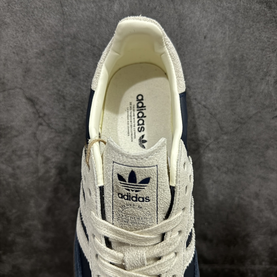 图片[8]-【神版】Adidas Originals Samba OG\”Aurora Ink Cream White/Gum\”桑巴舞系列绅士德训足球风百搭低帮休闲运动板鞋“海军蓝米白焦糖底”JI3217n男女鞋真标半码制n升级原楦原纸版数据开发n采用移膜牛剖革革组合翻毛皮饰片鞋面材质n内环保可再生海玻璃鞋垫n外置RB耐磨防滑橡胶大底❗️ 尺码：35⅔ 36 36⅔ 37⅓ 38 38⅔ 39⅓ 40 40⅔ 41⅓ 42 42⅔ 43⅓ 44 44⅔ 45 编码：DZ220240-莆田鞋批发中心