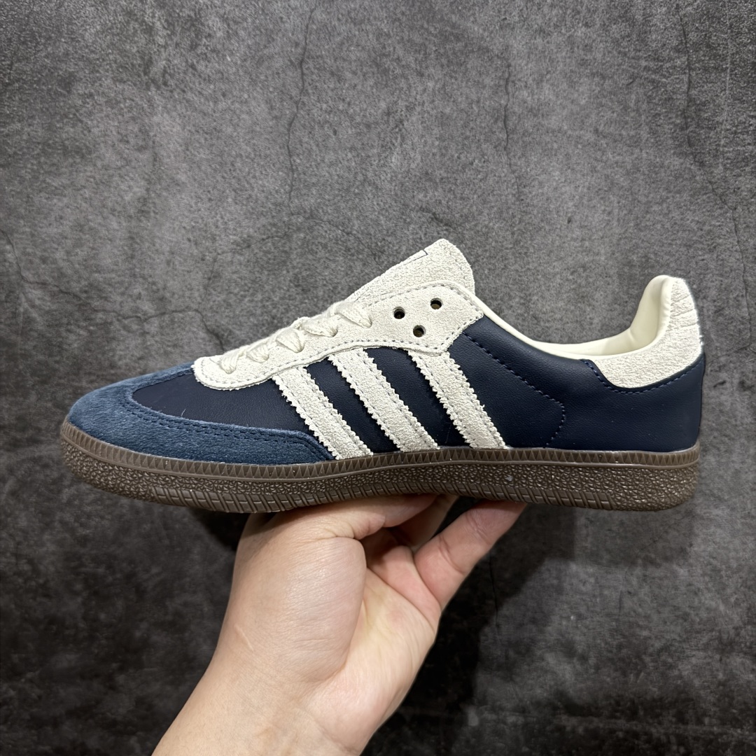 图片[2]-【神版】Adidas Originals Samba OG\”Aurora Ink Cream White/Gum\”桑巴舞系列绅士德训足球风百搭低帮休闲运动板鞋“海军蓝米白焦糖底”JI3217n男女鞋真标半码制n升级原楦原纸版数据开发n采用移膜牛剖革革组合翻毛皮饰片鞋面材质n内环保可再生海玻璃鞋垫n外置RB耐磨防滑橡胶大底❗️ 尺码：35⅔ 36 36⅔ 37⅓ 38 38⅔ 39⅓ 40 40⅔ 41⅓ 42 42⅔ 43⅓ 44 44⅔ 45 编码：DZ220240-莆田鞋批发中心