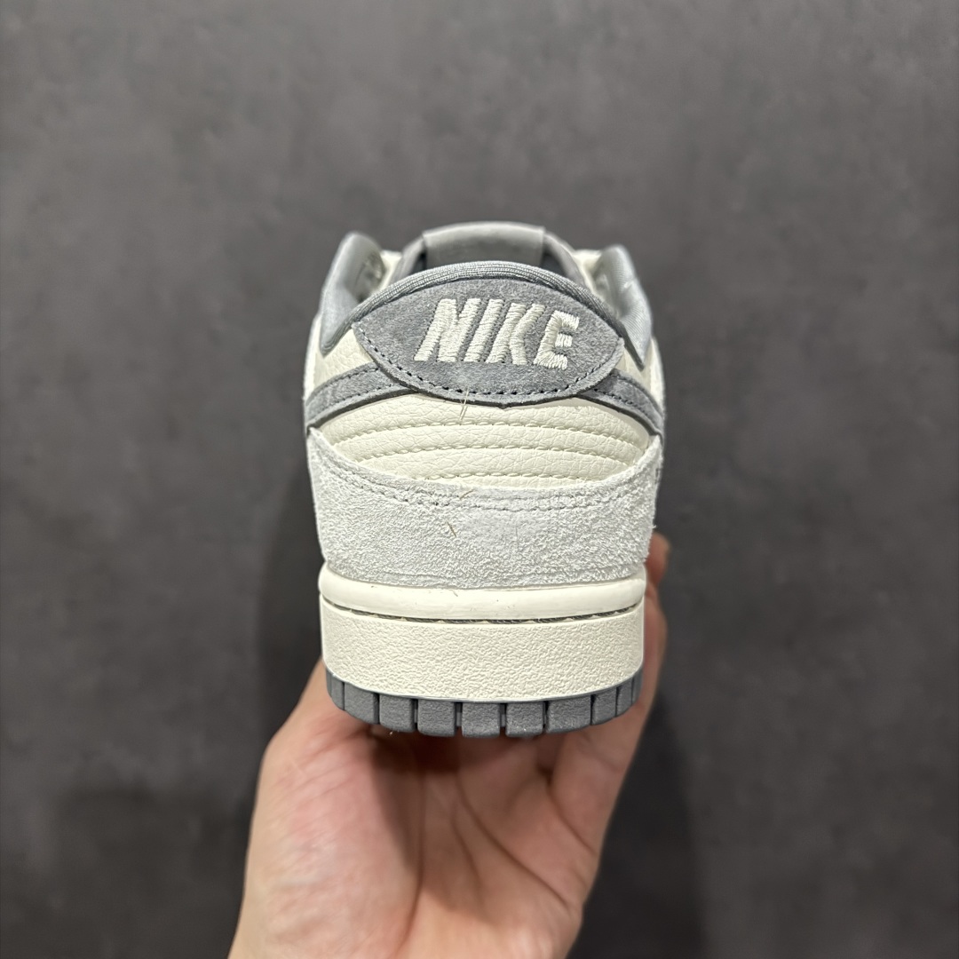 图片[4]-【定制版】Nk SB Dunk Low OFF-WHITE蛇年联名 猪八弹幕灰勾 周年高端定制 低帮休闲板鞋 YX5066-213rn#定制鞋盒 大厂纯原品质出货 超高清洁度 皮料切割干净无任何毛边 细节完美 r 尺码：36 36.5 37.5 38 38.5 39 40 40.5 41 42 42.5 43 44 44.5 45 编码：HXS320340-莆田鞋批发中心