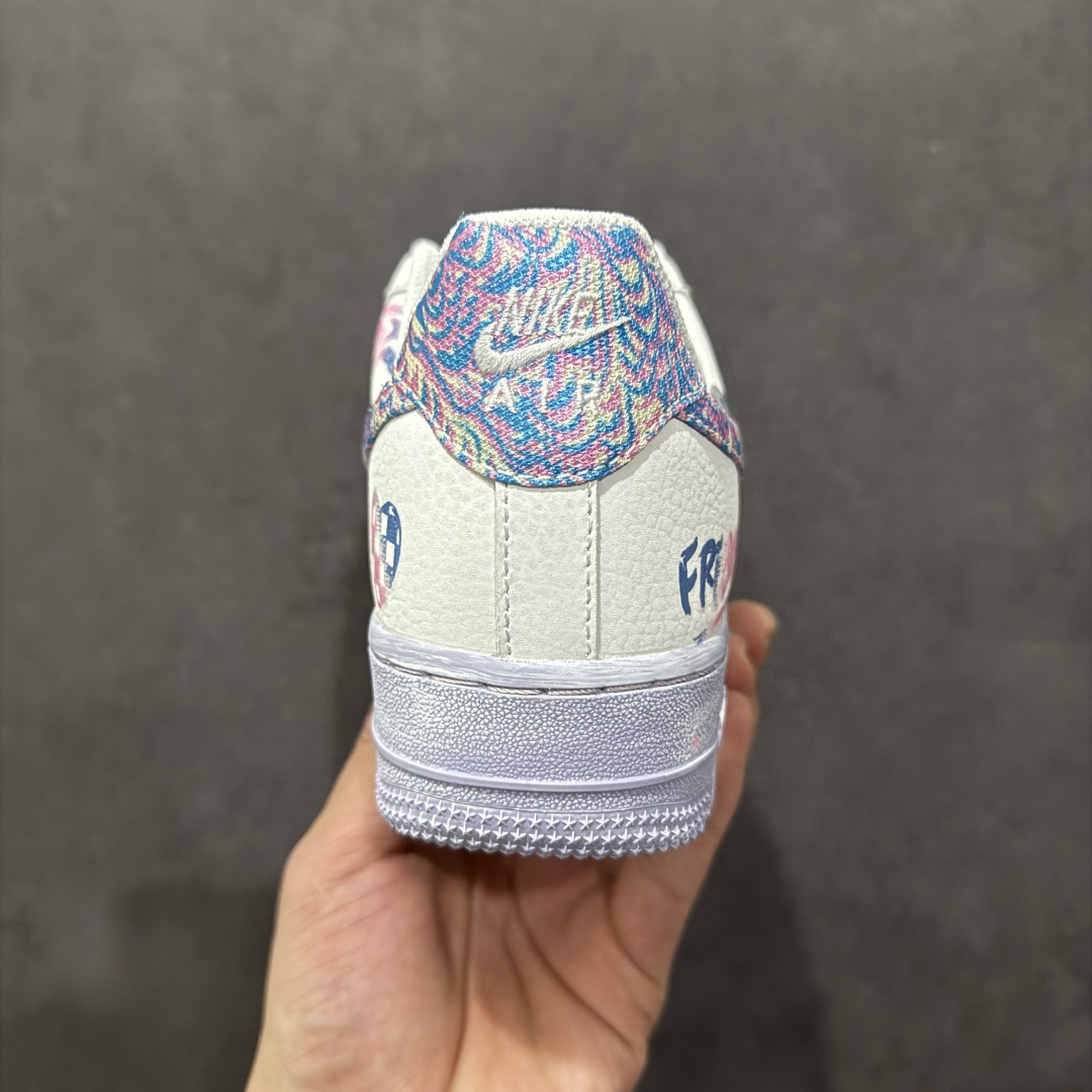 图片[4]-【定制版】Nk Air Force 1\’07 Low \”Double Hearts\” 二次元手绘涂鸦 粉蓝双心 空军一号低帮休闲板鞋 CZ0377-002rn#这双鞋，藏着两颗心，一颗是你，一颗是我粉蓝双色碰撞，演绎甜蜜与活力的完美融合。 粉色温柔似水，蓝色清新如风，交织出独一无二的浪漫气息。r 尺码：36 36.5 37.5 38 38.5 39 40 40.5 41 42 42.5 43 44 44.5 45  编码：HXS310320-莆田鞋批发中心