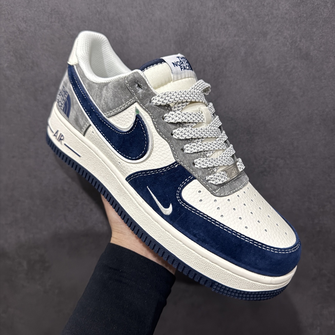 图片[3]-【定制版】Nk Air Force 1\’07 Low 北面联名 米灰深蓝勾 空军一号低帮休闲板鞋 XZ6188-975rn#定制皮料 定制鞋盒 配件齐全 原楦原纸板 纯正空军版型 内置全掌气垫r 尺码：36 36.5 37.5 38 38.5 39 40 40.5 41 42 42.5 43 44 44.5 45 编码：HXS310320-莆田鞋批发中心