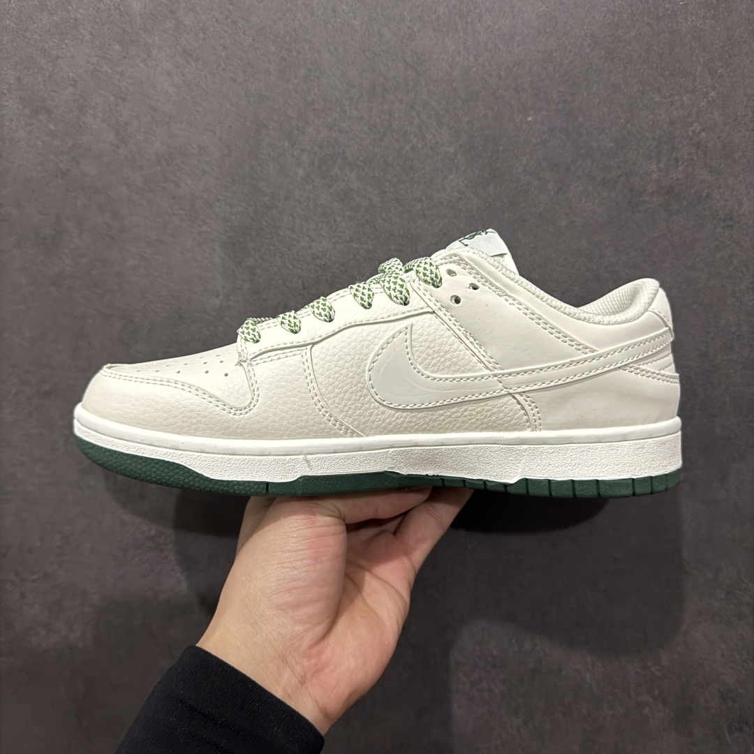 图片[2]-【定制版】NIKE SB Dunk Low x Yves Saint Laurent 圣罗兰白绿双钩满天星 性价比天花板 极力推荐 原装头层材料 独家版型蒸餾加工 帶來的是更好的视觉和脚感体验 大厂纯原品质出货 清洁度 电绣工艺 皮料切割干净无任何毛边 细节完美 货号：GF2409 178 尺码：36 36.5 37.5 38 38.5 39 40 40.5 41 42 42.5 43 44 44.5 45-选品中心