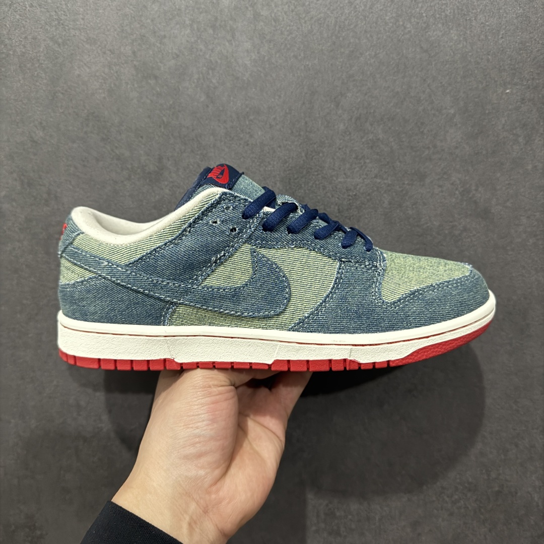 【定制版】Nike SB Dunk Low Pro 牛仔蓝扣篮系列复古低帮休闲运动滑板板鞋。采用脚感柔软舒适ZoomAir气垫，有效吸收滑板等极限运动在落地时带来的冲击力，为街头运动者们提供更好的保护 货号：DD1391-400 Size：36 36.5 37.5 38 38.5 39 40 40.5 41 42 42.5 43 44 45  编码：YB240260n-莆田鞋批发中心