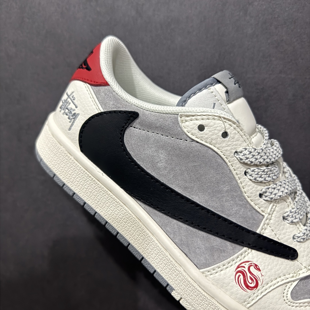 图片[6]-【定制版】Travis Scott x Nike Air Jordan 1 Low x StussynAir Jordan 1 Low 反转白黑小钩翻毛倒钩 纯原版本n全鞋采用原装头层皮，用料扎实 精雕细琢n鞋型极致还原 飞翼3D打印改良 深度立体四线中底拉帮皮料选材 钢印 背胶一应俱全 全新批次 原装原模大底全鞋原厂定制皮料，手感细腻正确折边工艺 完美细节诠释 官方货号：SJ2068 142 Size：36 36.5 37.5 38 38.5 39 40 40.5 41 42 42.5 43 44 44.5 45 编码：HXS320340-莆田鞋批发中心