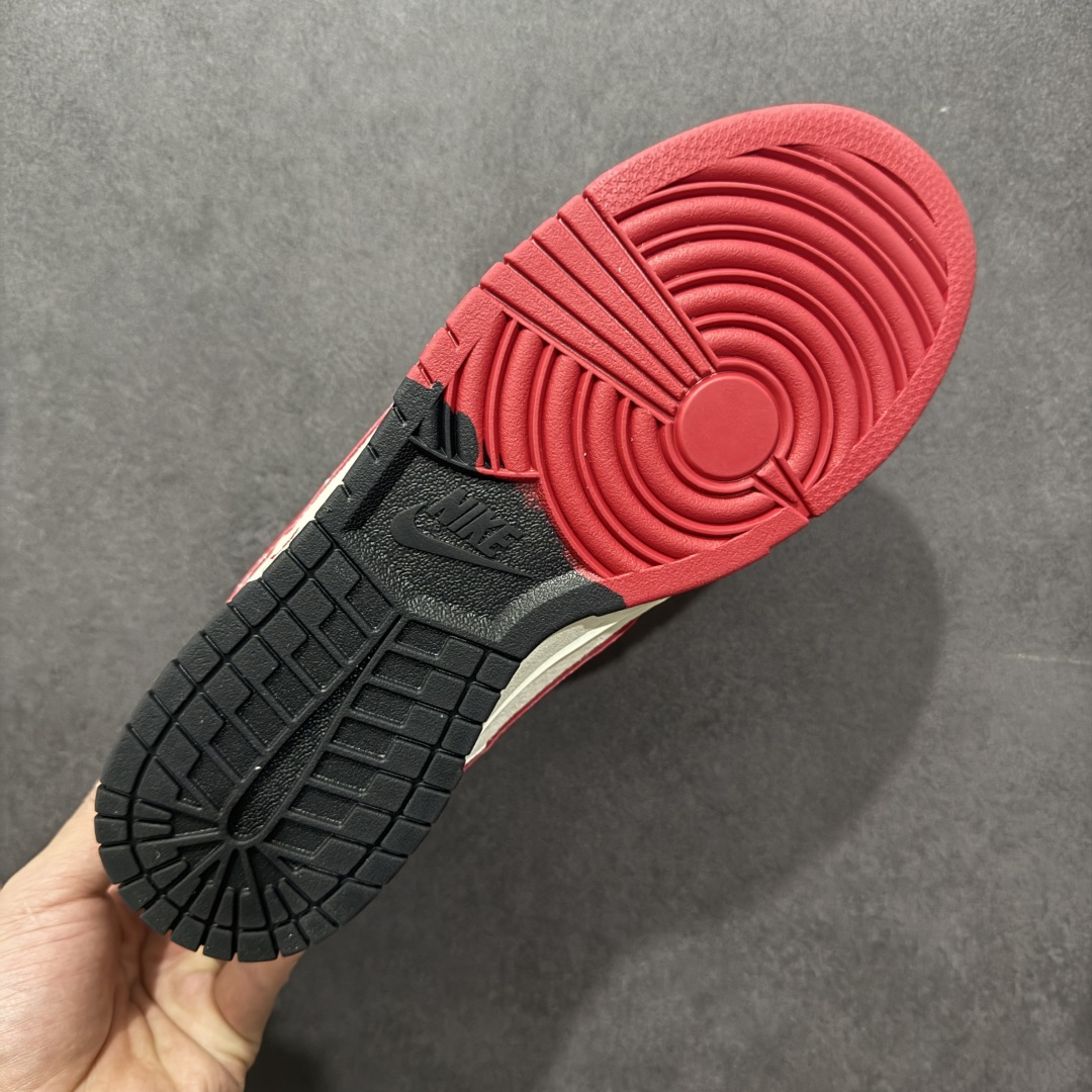 【定制版】Nk SB Dunk Low 北面联名 米白黑红勾 周年高端定制 低帮休闲板鞋 DJ2024-127