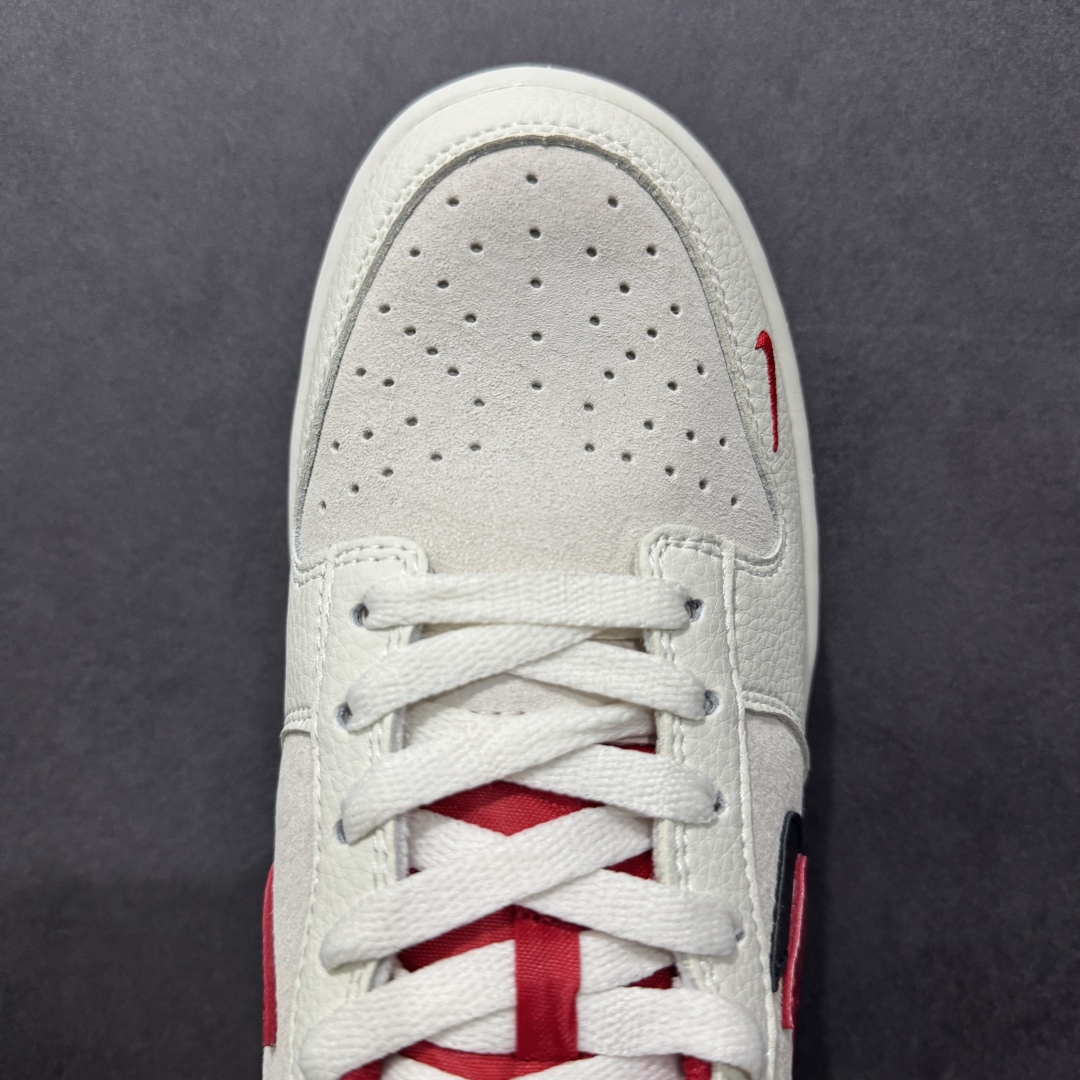 【定制版】Nk SB Dunk Low 北面联名 米白黑红勾 周年高端定制 低帮休闲板鞋 DJ2024-127