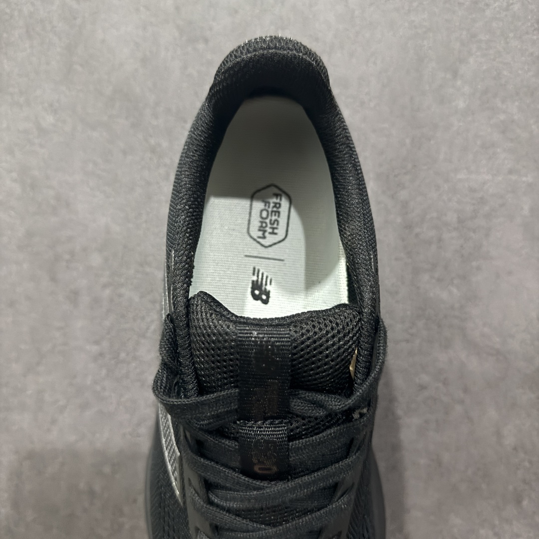  
【纯原版】New Balance NB FuelCell 
Supercomp NB跑步鞋👏
Fue