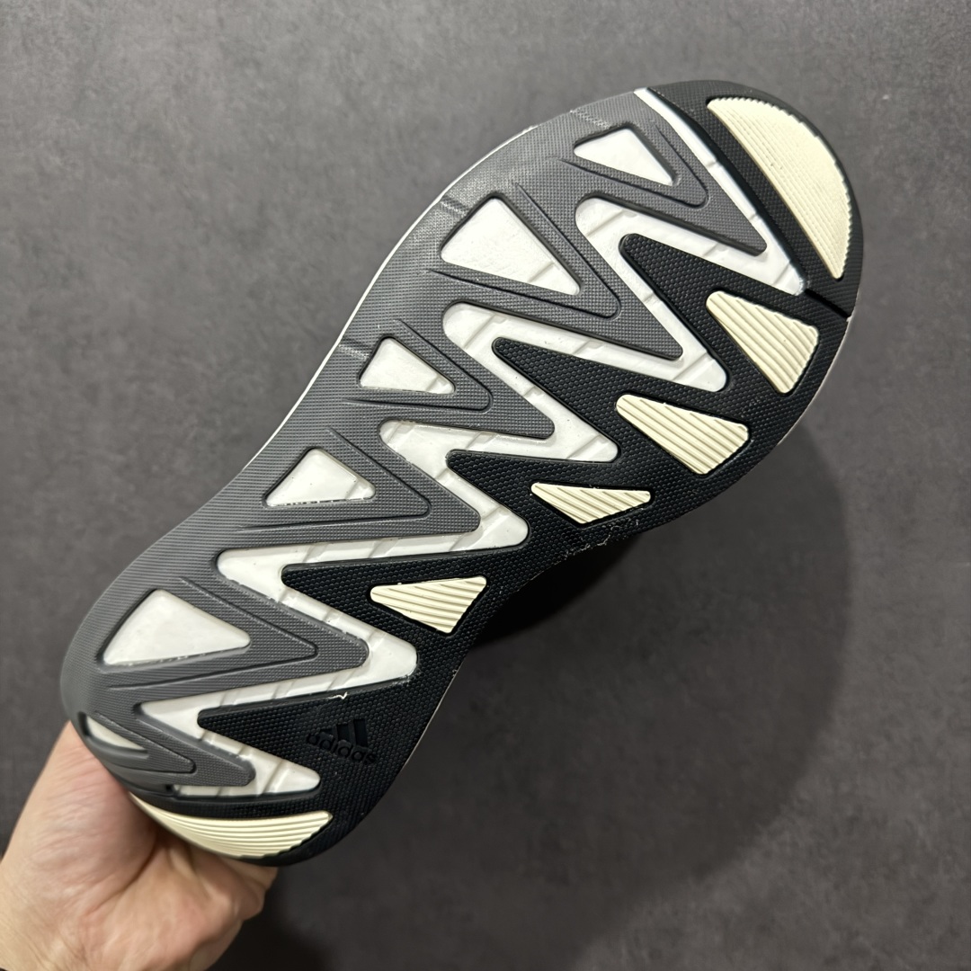 图片[9]-【正确版】Ad Adizero Aruku 阿迪全新缓震休闲跑鞋 JQ5658  正确暗花大底底纹 高弹泡棉材料 原鞋开发数据 原楦打造完美鞋型 鞋面材料 卡色与原鞋一致 超高还原度 拒绝一眼假 全新款式搭载丰沛的 Swirlfoam 泡棉厚底，采用时下流行的厚底设定，虽然不像顶级竞速跑鞋那般极致，但也将日常舒适和时尚颜值平衡到位。  尺码：36 36.5 37 38 38.5 39 40 40.5 41 42 42.5 43 44 44.5 45-选品中心