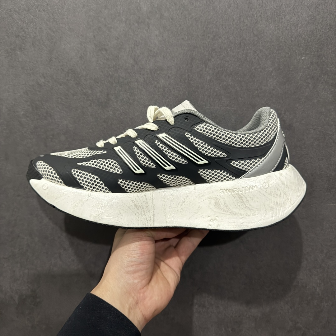 图片[2]-【正确版】Ad Adizero Aruku 阿迪全新缓震休闲跑鞋 JQ5658  正确暗花大底底纹 高弹泡棉材料 原鞋开发数据 原楦打造完美鞋型 鞋面材料 卡色与原鞋一致 超高还原度 拒绝一眼假 全新款式搭载丰沛的 Swirlfoam 泡棉厚底，采用时下流行的厚底设定，虽然不像顶级竞速跑鞋那般极致，但也将日常舒适和时尚颜值平衡到位。  尺码：36 36.5 37 38 38.5 39 40 40.5 41 42 42.5 43 44 44.5 45-选品中心