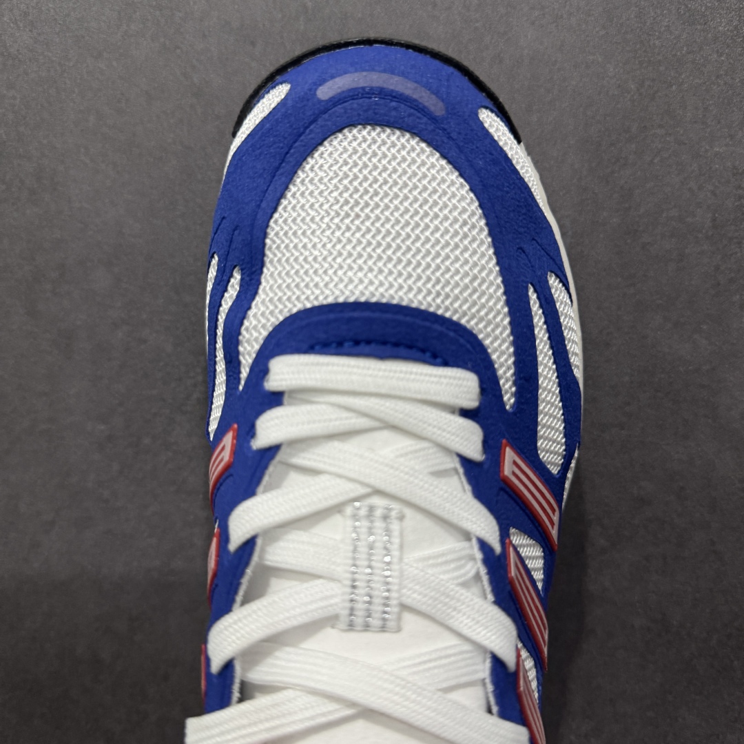 图片[8]-【正确版】Ad Adizero Aruku 阿迪全新缓震休闲跑鞋 JQ7392  正确暗花大底底纹 高弹泡棉材料 原鞋开发数据 原楦打造完美鞋型 鞋面材料 卡色与原鞋一致 超高还原度 拒绝一眼假 全新款式搭载丰沛的 Swirlfoam 泡棉厚底，采用时下流行的厚底设定，虽然不像顶级竞速跑鞋那般极致，但也将日常舒适和时尚颜值平衡到位。  尺码：36 36.5 37 38 38.5 39 40 40.5 41 42 42.5 43 44 44.5 45-选品中心