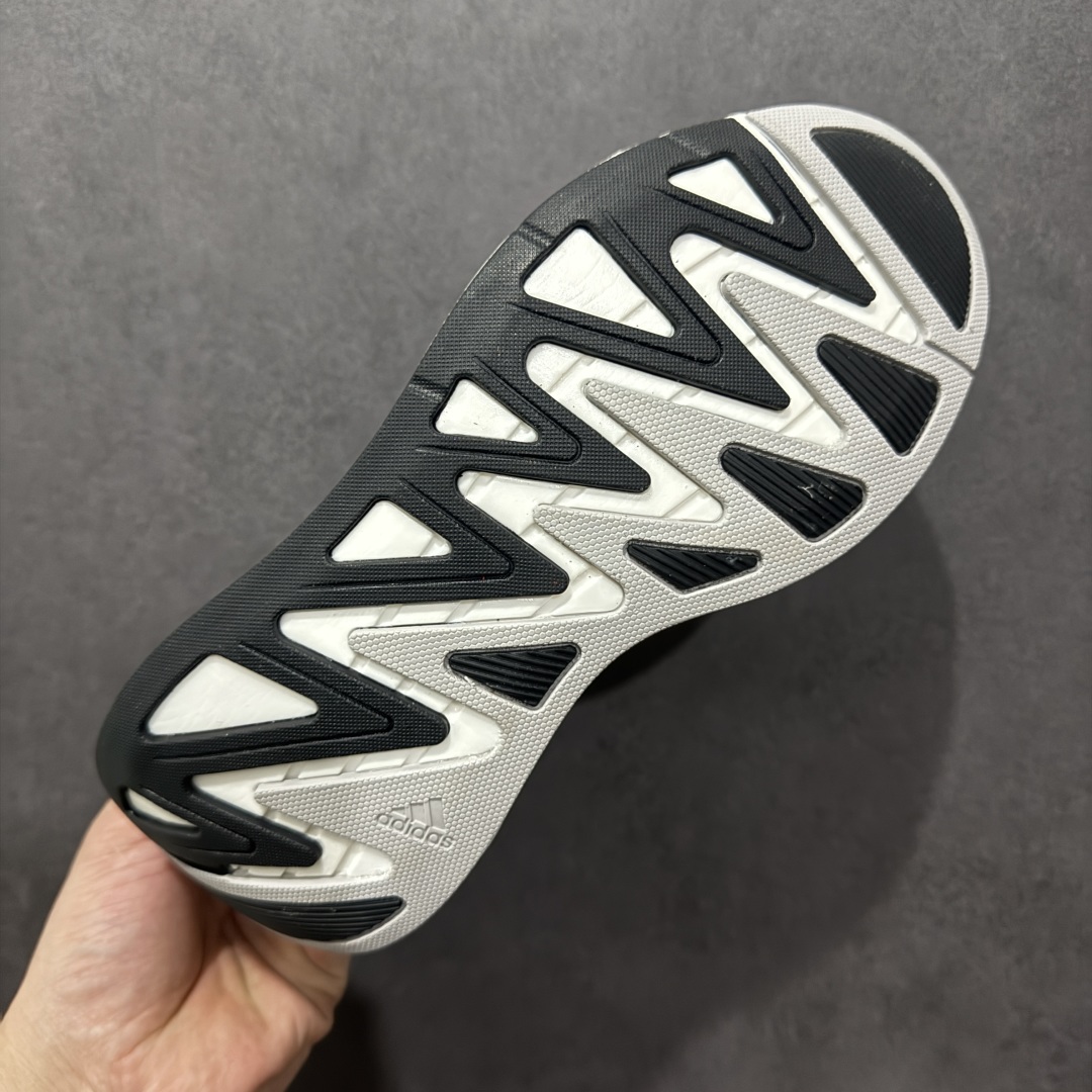 图片[9]-【正确版】Ad Adizero Aruku 阿迪全新缓震休闲跑鞋 JQ7391  正确暗花大底底纹 高弹泡棉材料 原鞋开发数据 原楦打造完美鞋型 鞋面材料 卡色与原鞋一致 超高还原度 拒绝一眼假 全新款式搭载丰沛的 Swirlfoam 泡棉厚底，采用时下流行的厚底设定，虽然不像顶级竞速跑鞋那般极致，但也将日常舒适和时尚颜值平衡到位。  尺码：36 36.5 37 38 38.5 39 40 40.5 41 42 42.5 43 44 44.5 45-选品中心