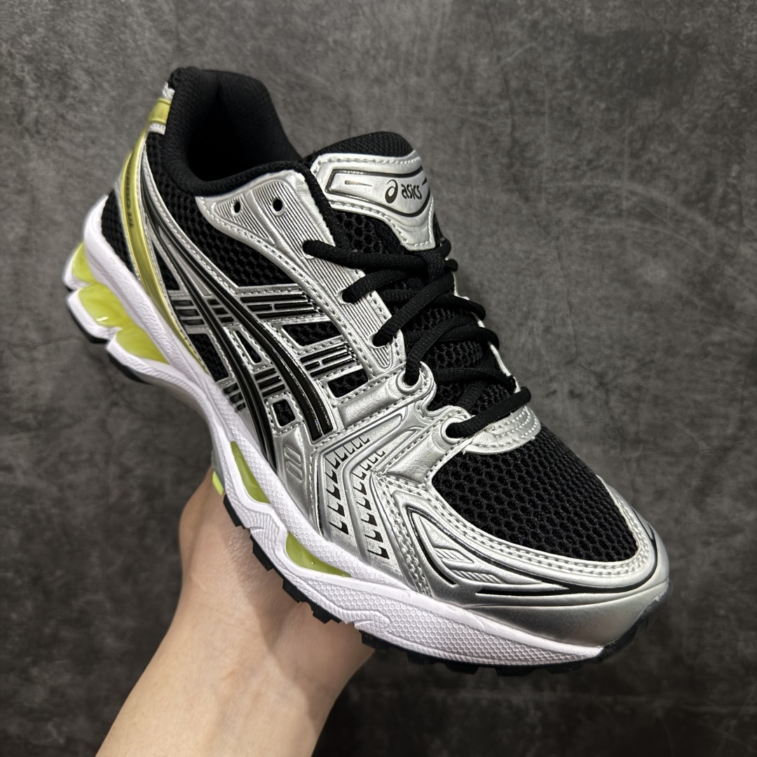 图片[3]-【HK纯原版】ASICS GEL-KAYANO 14 亚瑟士K14系列户外复古潮流百搭织物合成革缓震休闲跑步鞋 原装纸板楦头开发 独家私模五层组合大底 原厂定制缓震硅胶加持 原盒原配 官方四联吊牌 原装Ortholite轻量化鞋垫 设计师 Hidenori Yamashita 以「Flash」一词为灵感 创造出未来感金属色鞋面 改造升级内在性能 由内而外全面革新 为 GEL-KAYANO 家族传承及经典跑鞋文化的延续 创下里程碑式作品 K14跑鞋重新诠释了复古的跑步形状 并以其 2000 年代后期的美学理念重新铺装 银色与蓝色的鞋面极为高档 网面铺陈与鞋面、鞋头多处细节位增添了透气性 鞋后跟部中底上以及多密度耐磨鞋底增加了 GEL 缓震胶 提供高抗冲击性、缓冲性、可保护脚部免受地面冲击的影响 穿着舒适性十足 尺码：35.5 36 37 37.5 38 39 39.5 40.5 41.5 42 42.5 43.5 44 45-选品中心