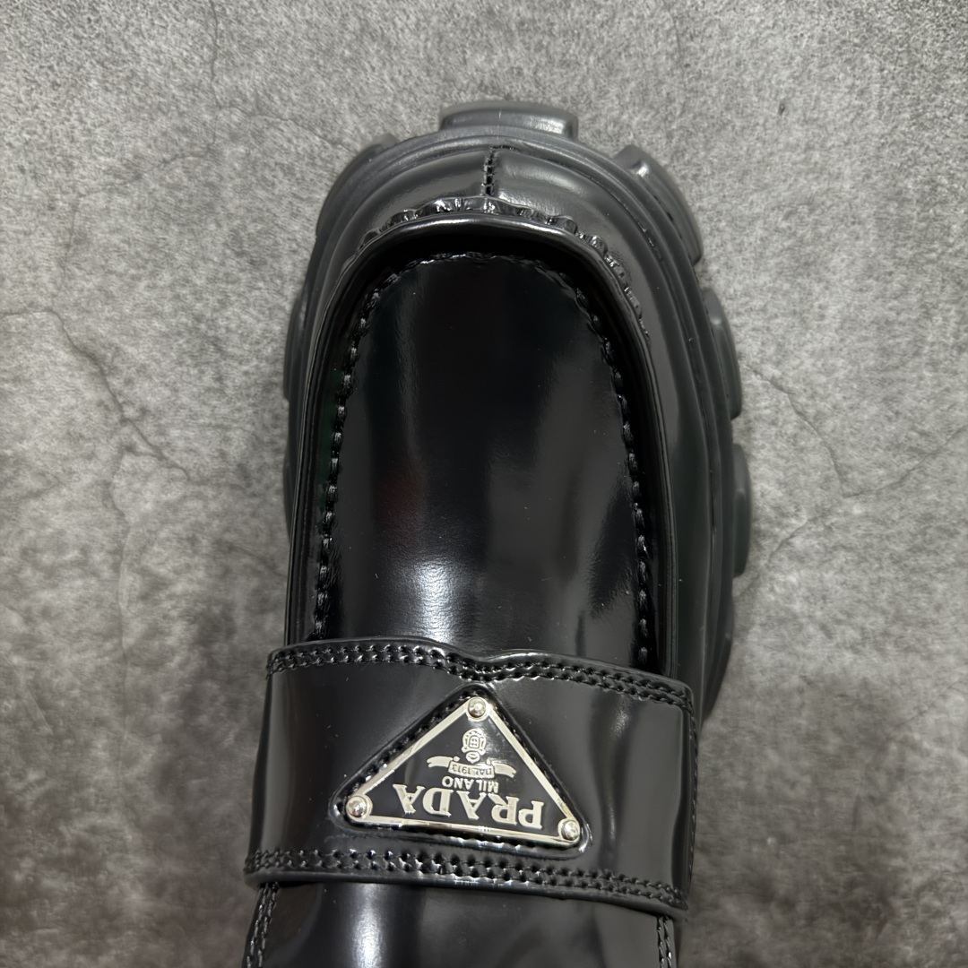 【渠道顶级】Prada Monolith 普拉达皮革女款乐福鞋