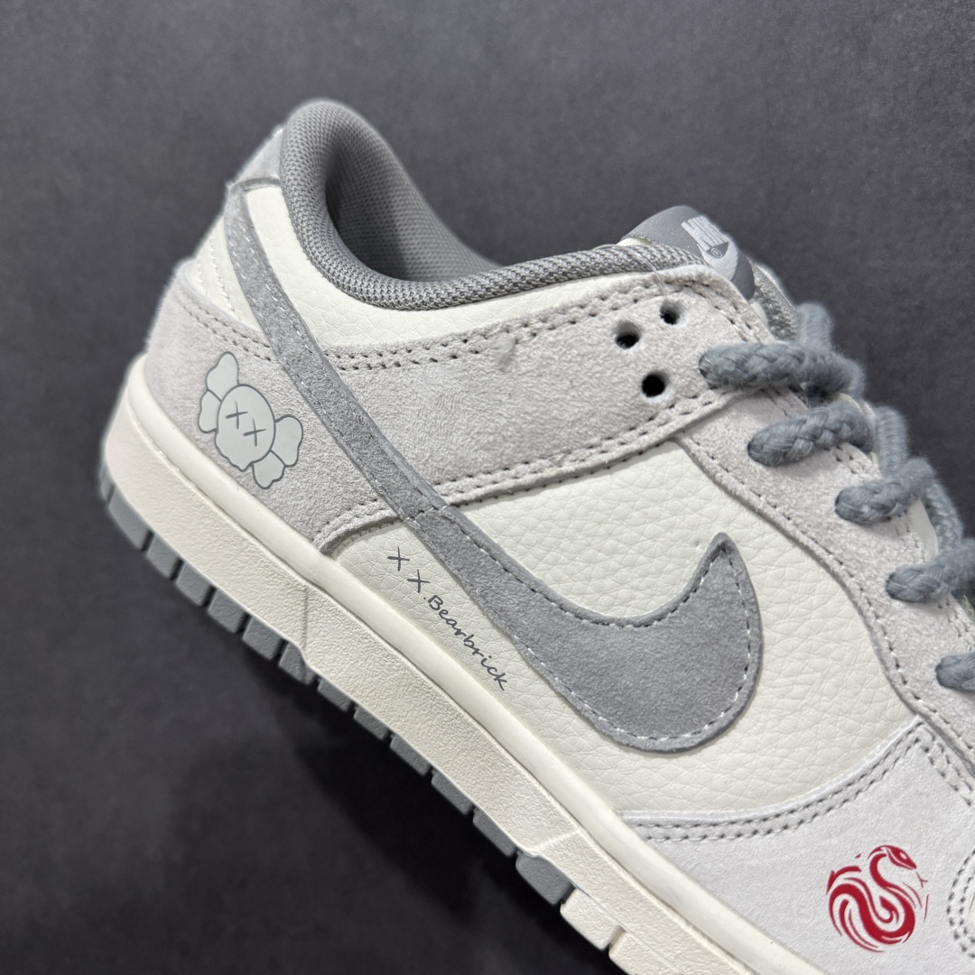 【定制版】Nk SB Dunk Low KAWS蛇年联名 猪八灰勾 周年高端定制 低帮休闲板鞋 YX5066-250
